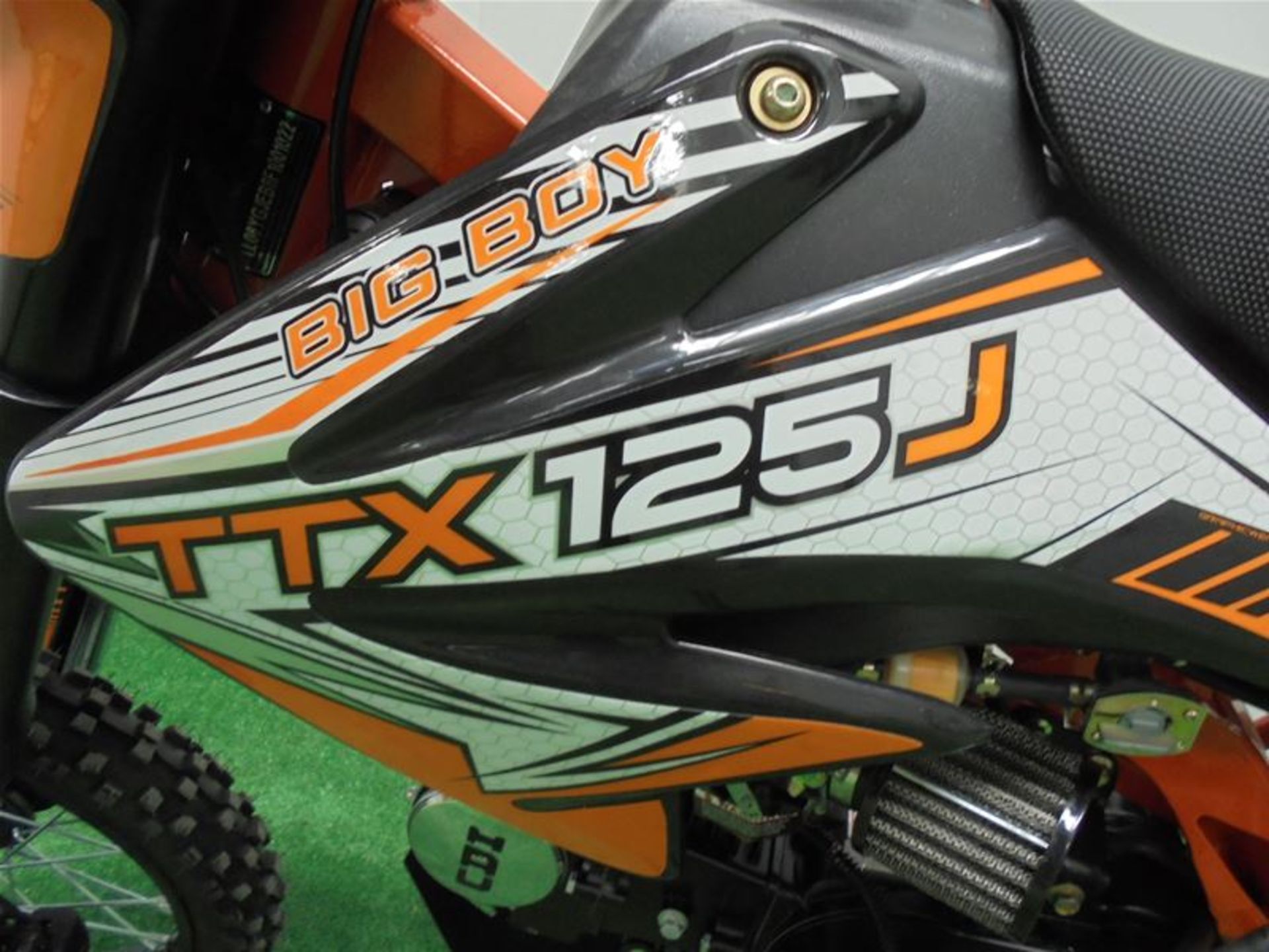 Big Boy TTX125J Dirt Bike - Image 7 of 7