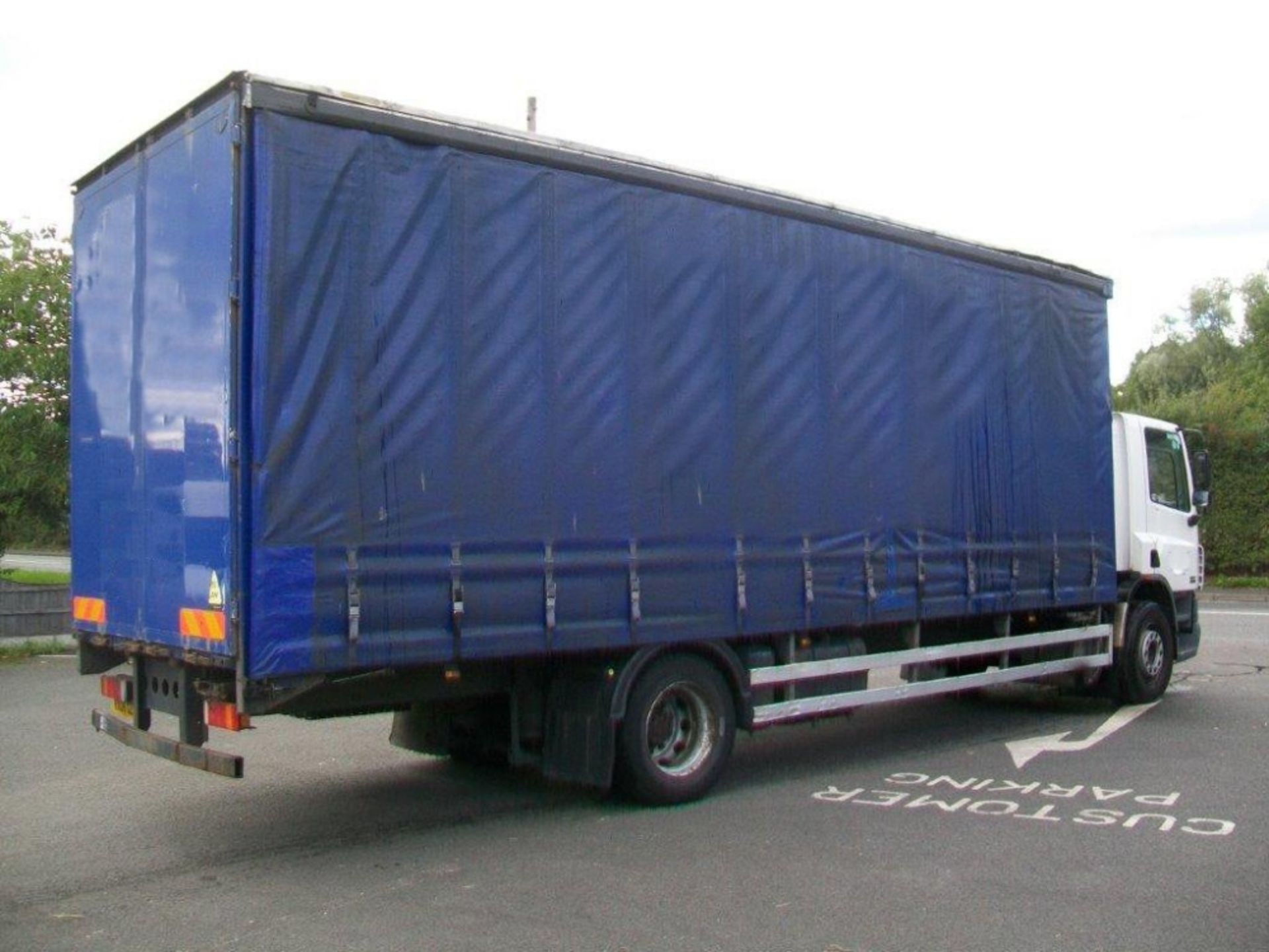 DAF CF75.250 Euro 3 4x2 27ft Curtainsider c/w Tuckaway Tail Lift, Registration No. RX06 GZS, First R - Image 3 of 4