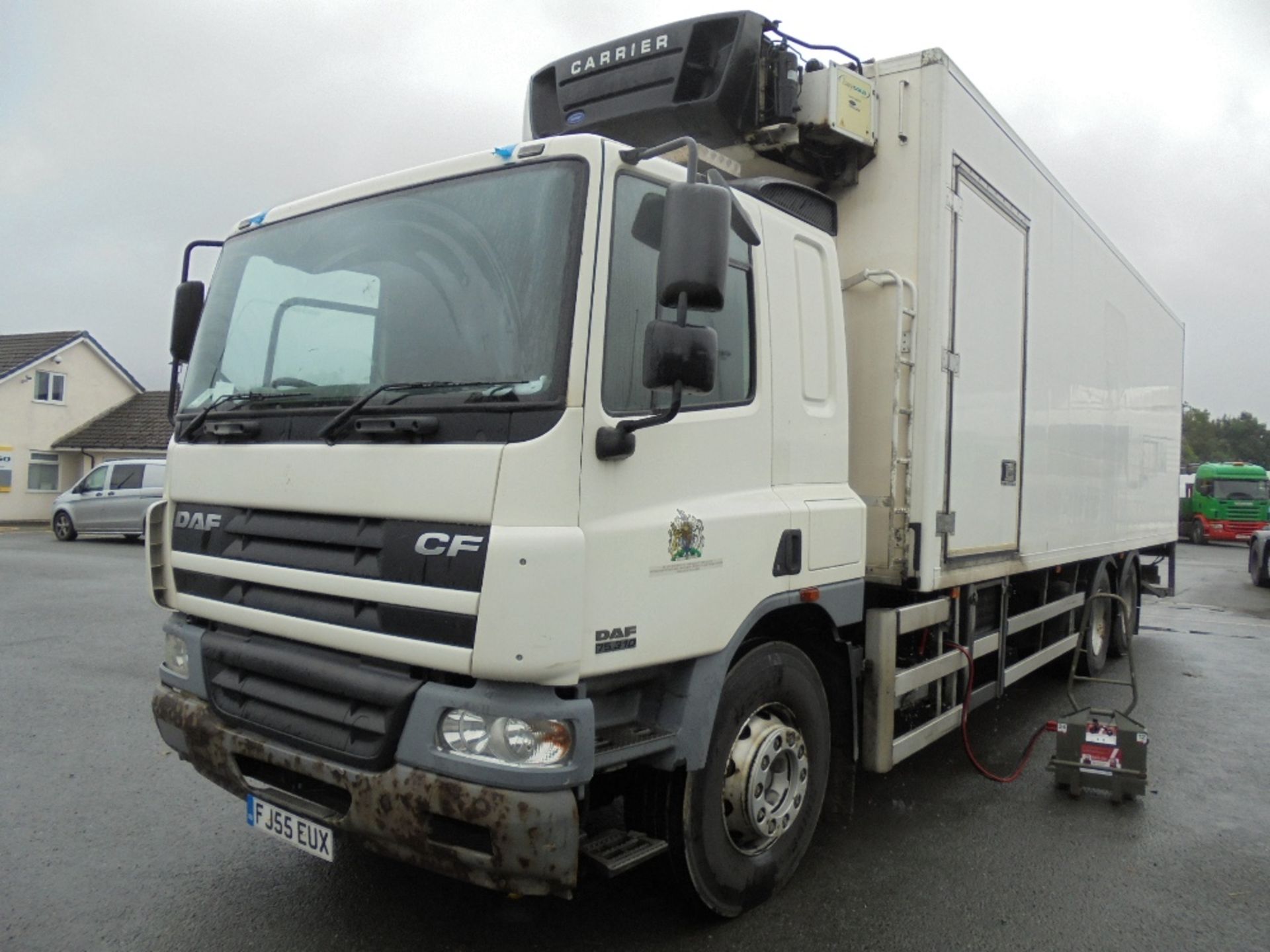 DAF CF75.310 6x2 Sleeper 30ft Fridge Box c/w Carrier Supra 950 Chiller & Tail Lift, Registration No. - Image 2 of 6