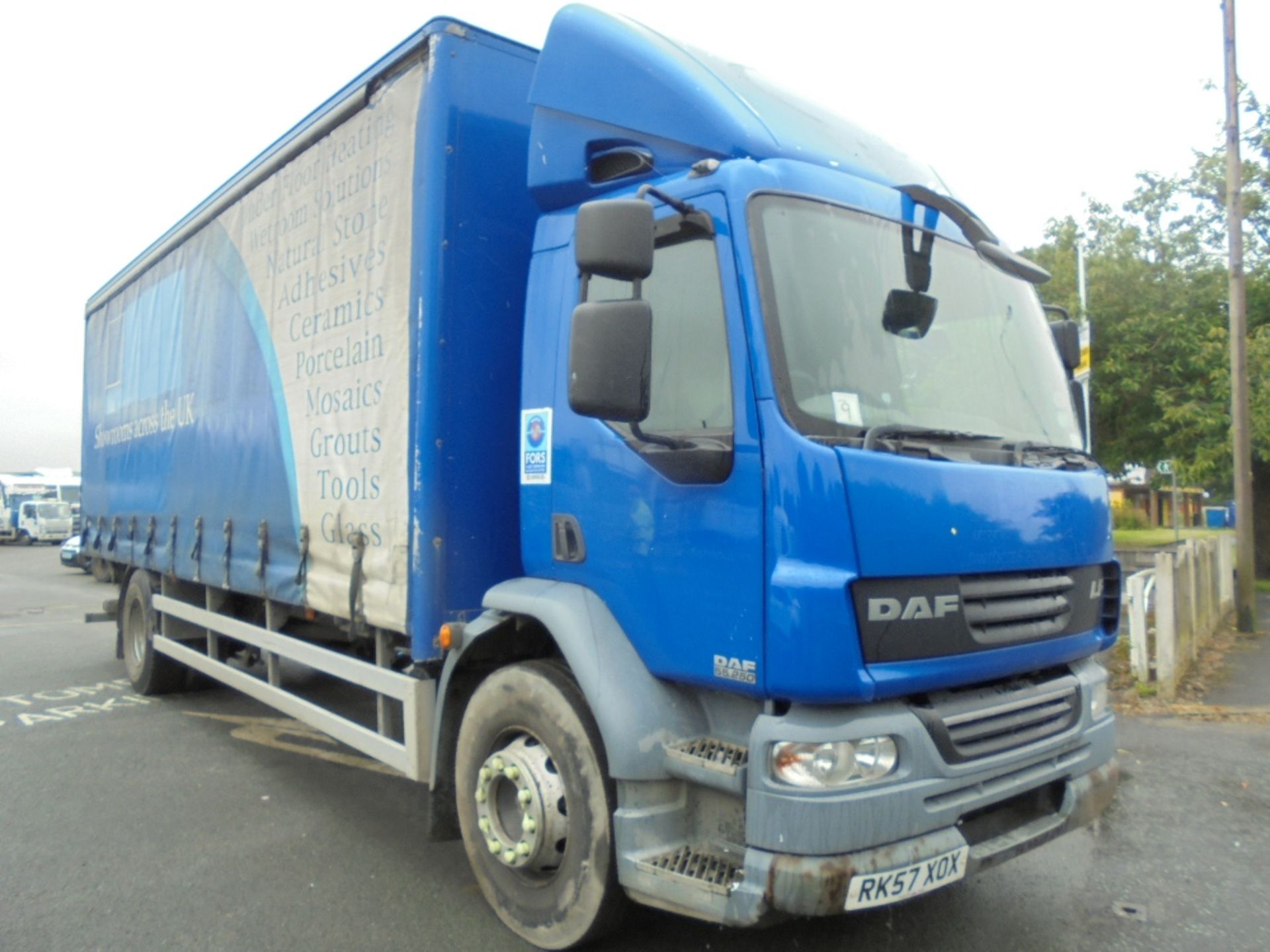 DAF LF55.250 Euro 4 4x2 22ft Curtainsider c/w Tuckaway Tail Lift, Add Blue & Digi Tacho, Registratio