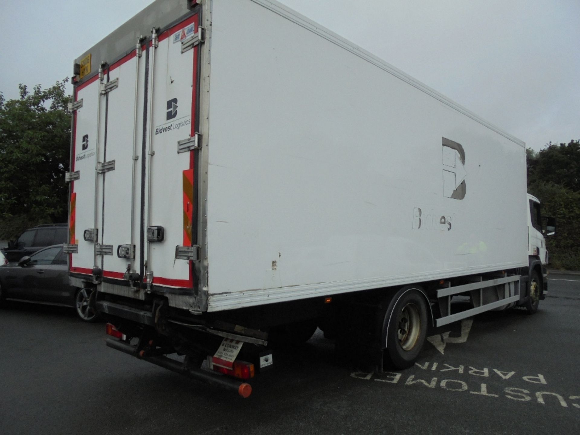 Scania P230 4x2 Day Cab 26ft Fridge Box c/w Frigoblock Chiller & DHollandia Tuckaway Tail Lift, Regi - Image 4 of 8