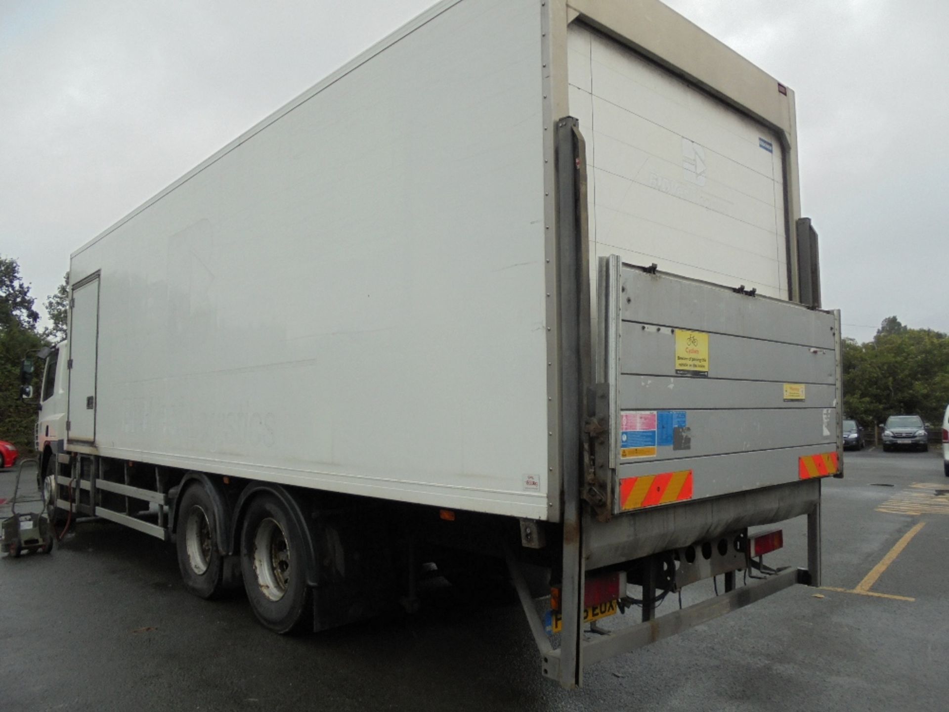 DAF CF75.310 6x2 Sleeper 30ft Fridge Box c/w Carrier Supra 950 Chiller & Tail Lift, Registration No. - Image 4 of 6