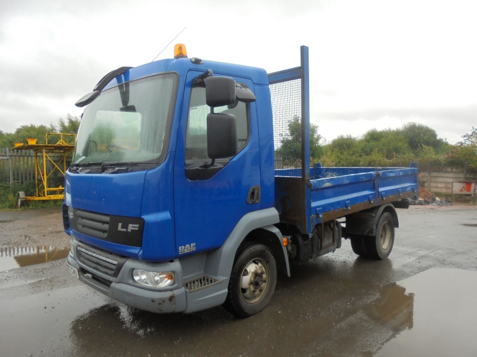 DAF LF45.140 12.6ft Tipper c/w Edbro Front Mount Tipping Gear, Add Blue & Digi Tacho, Registration N - Image 2 of 6