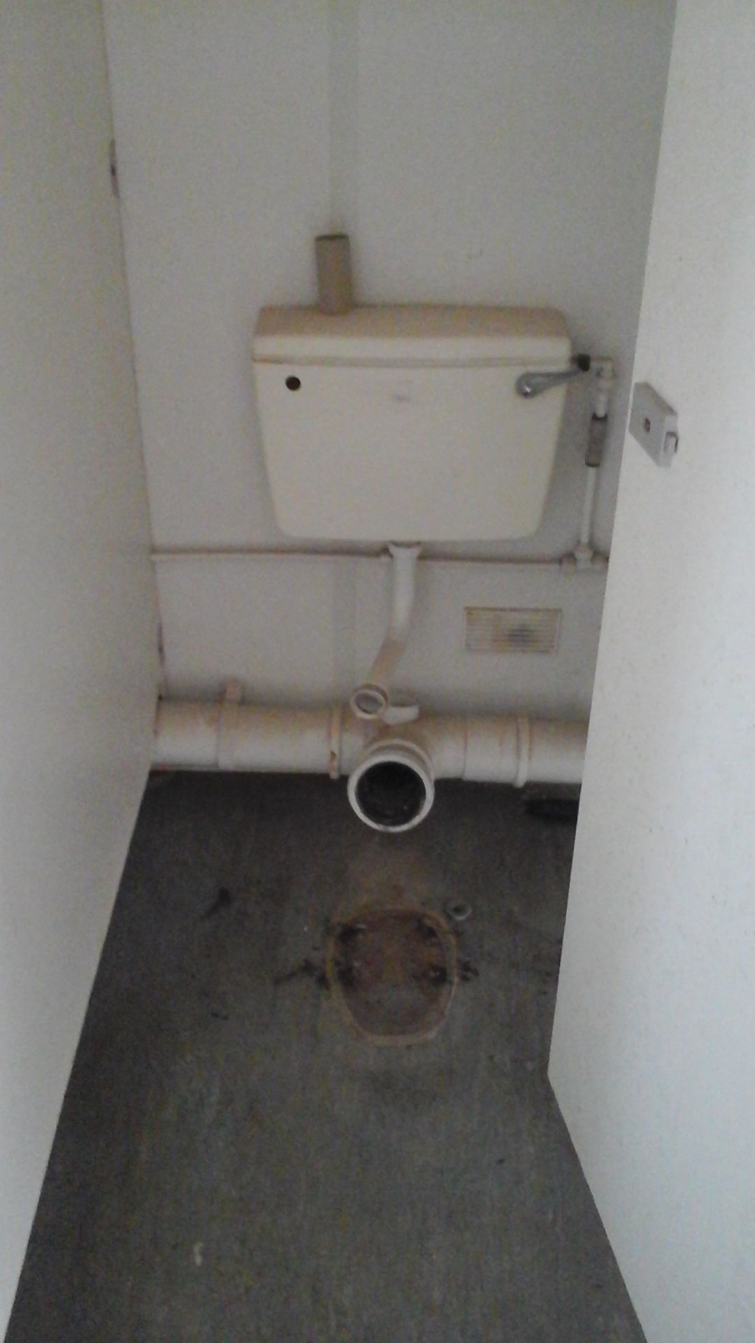 ESP22516 32ft x 10ft Anti Vandal Toilet - Image 11 of 14
