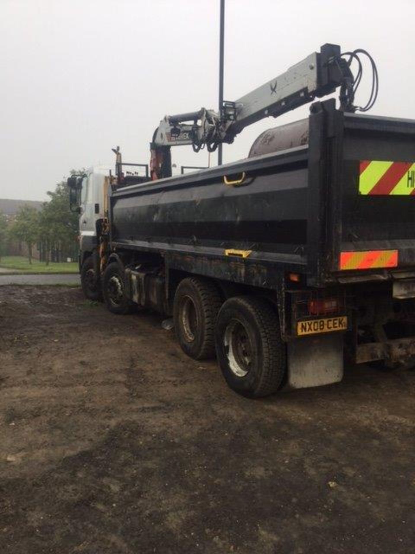 2008 HINO 700 32t 8x4 with Terex 118.2 Crane with clamshell. MOT 2017. 220,000 kilometeres approx - Image 7 of 7