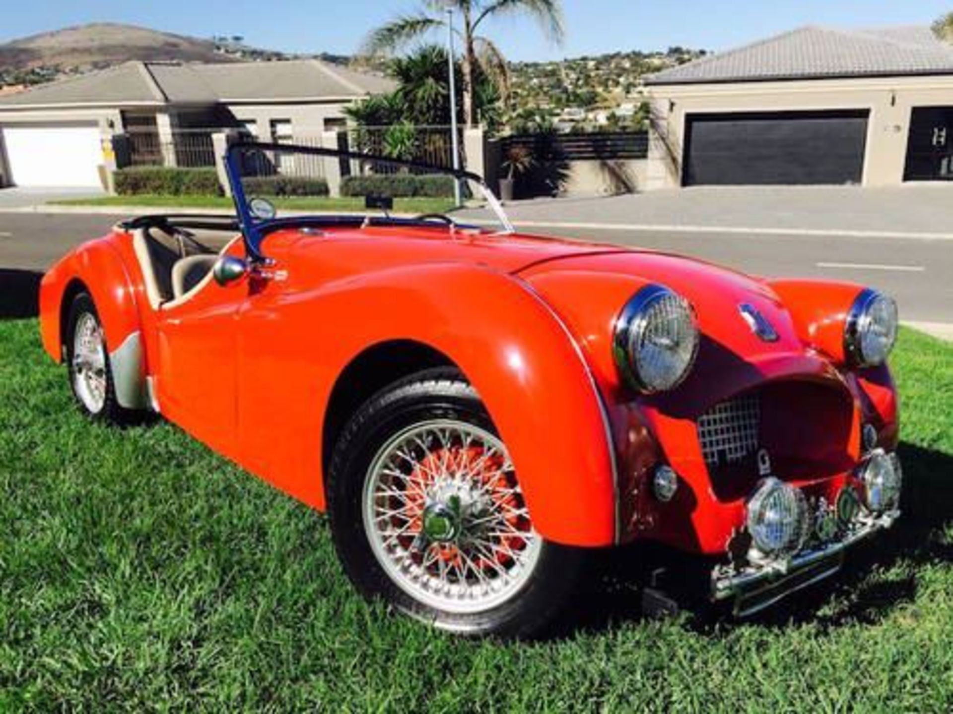 1954 Triumph TR2 Roadster Complete With Hard Top {053693}