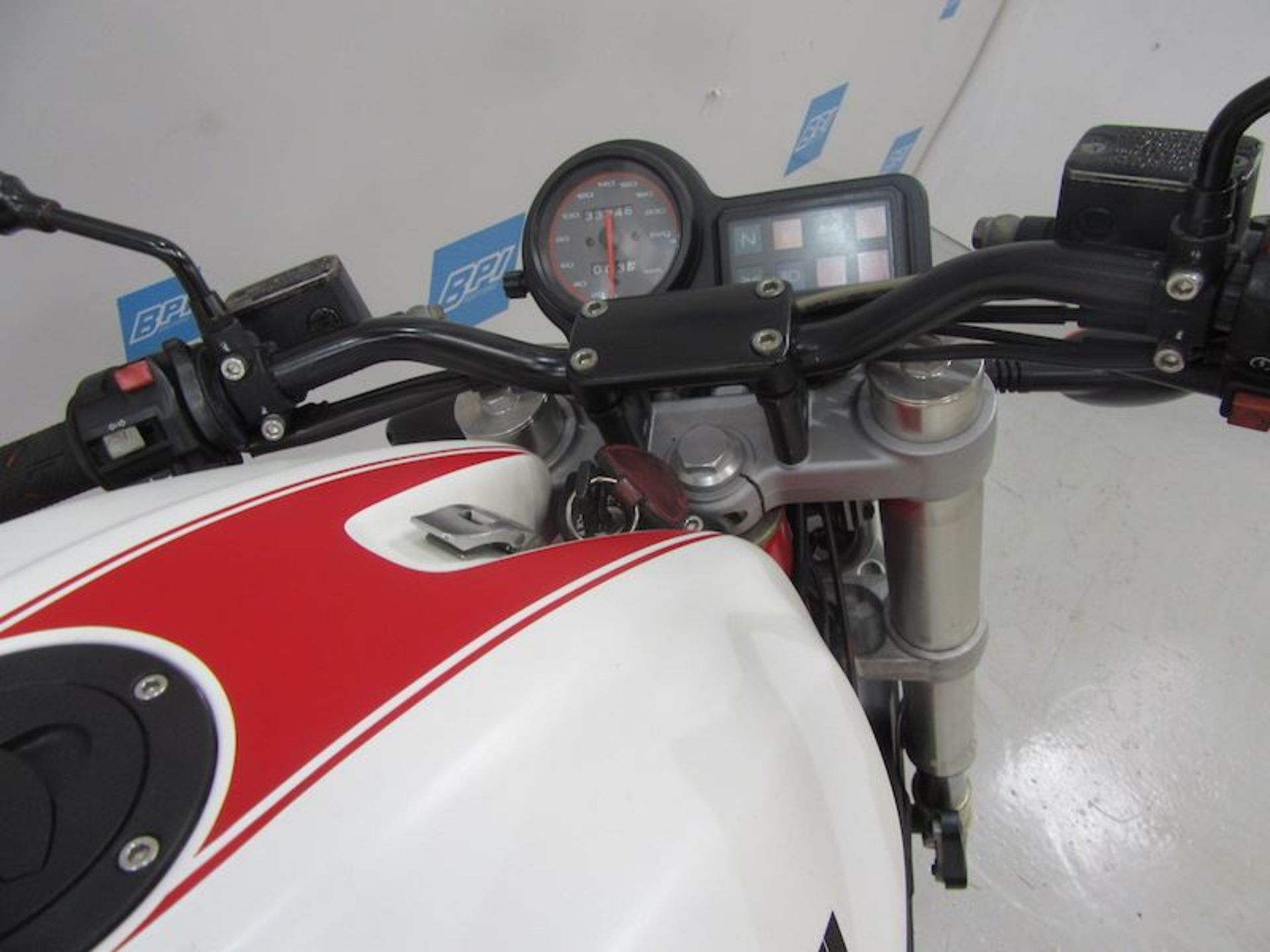 2000 Ducati Monster M600 - Image 5 of 5