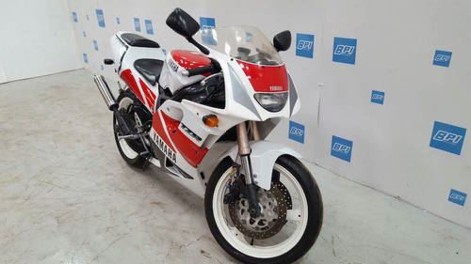 1992 Yamaha TZR250 2 Stroke Only 5,000mils - Image 2 of 6