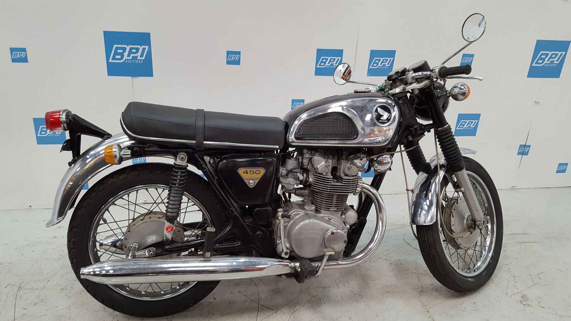 1970 Honda CB450 Twin Black Bomber