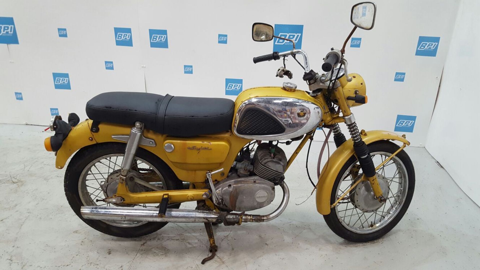 1966 Suzuki 150 S32