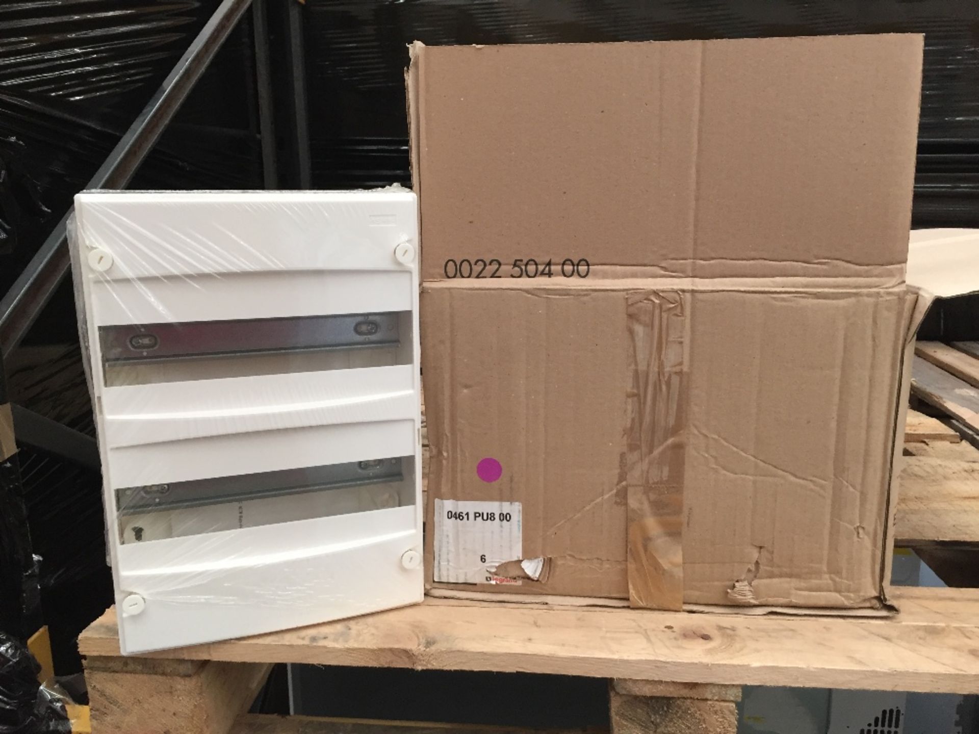 4 Boxes x 6 Legrand Consumer Housing Unit