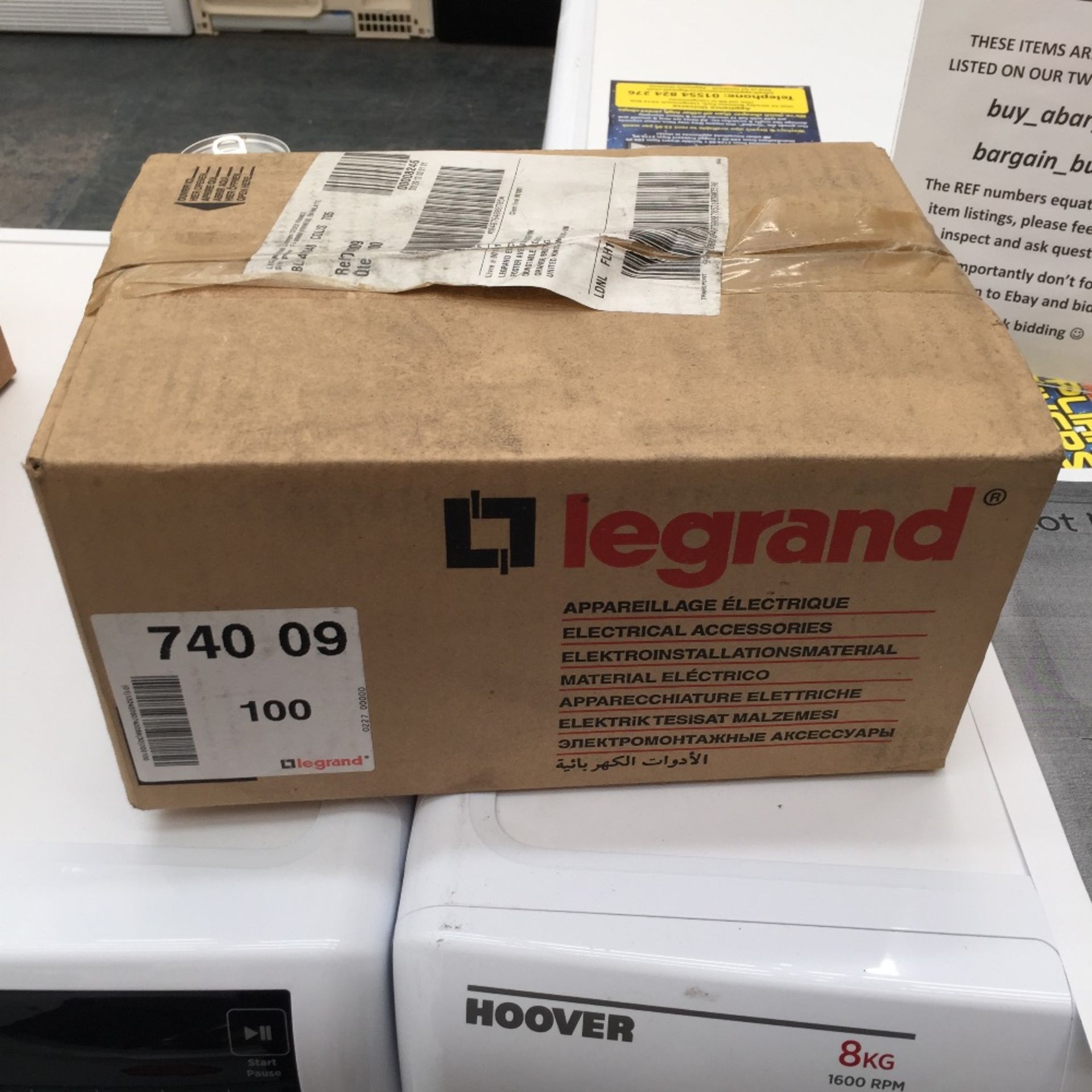 2 Boxes x 100 Legrand Two Way Key Switches - Image 3 of 4