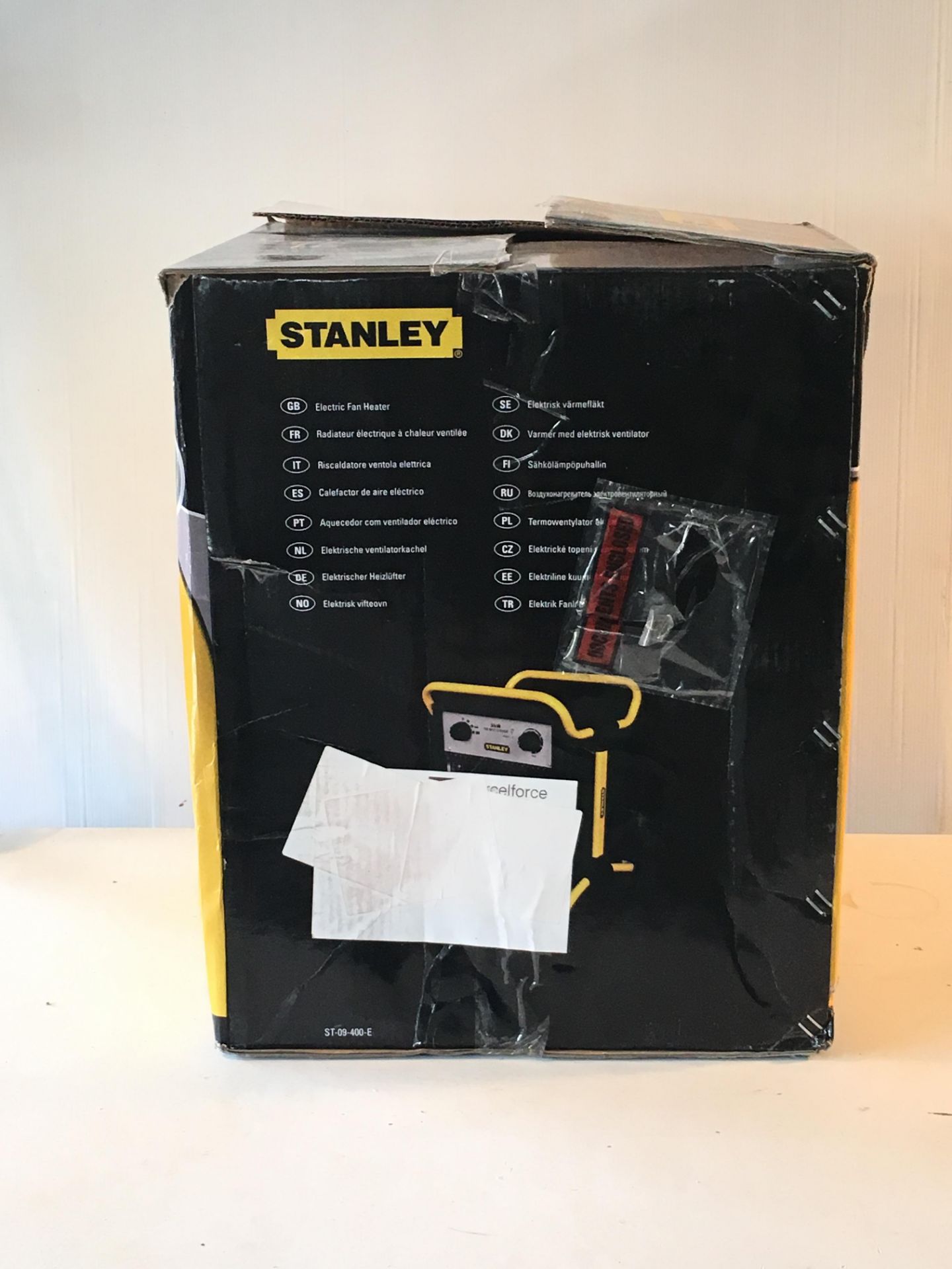 Damaged Box Stanley ST-09-400-E 55/4500/9000W 3 Phase Electric Fan Heater - Image 4 of 8