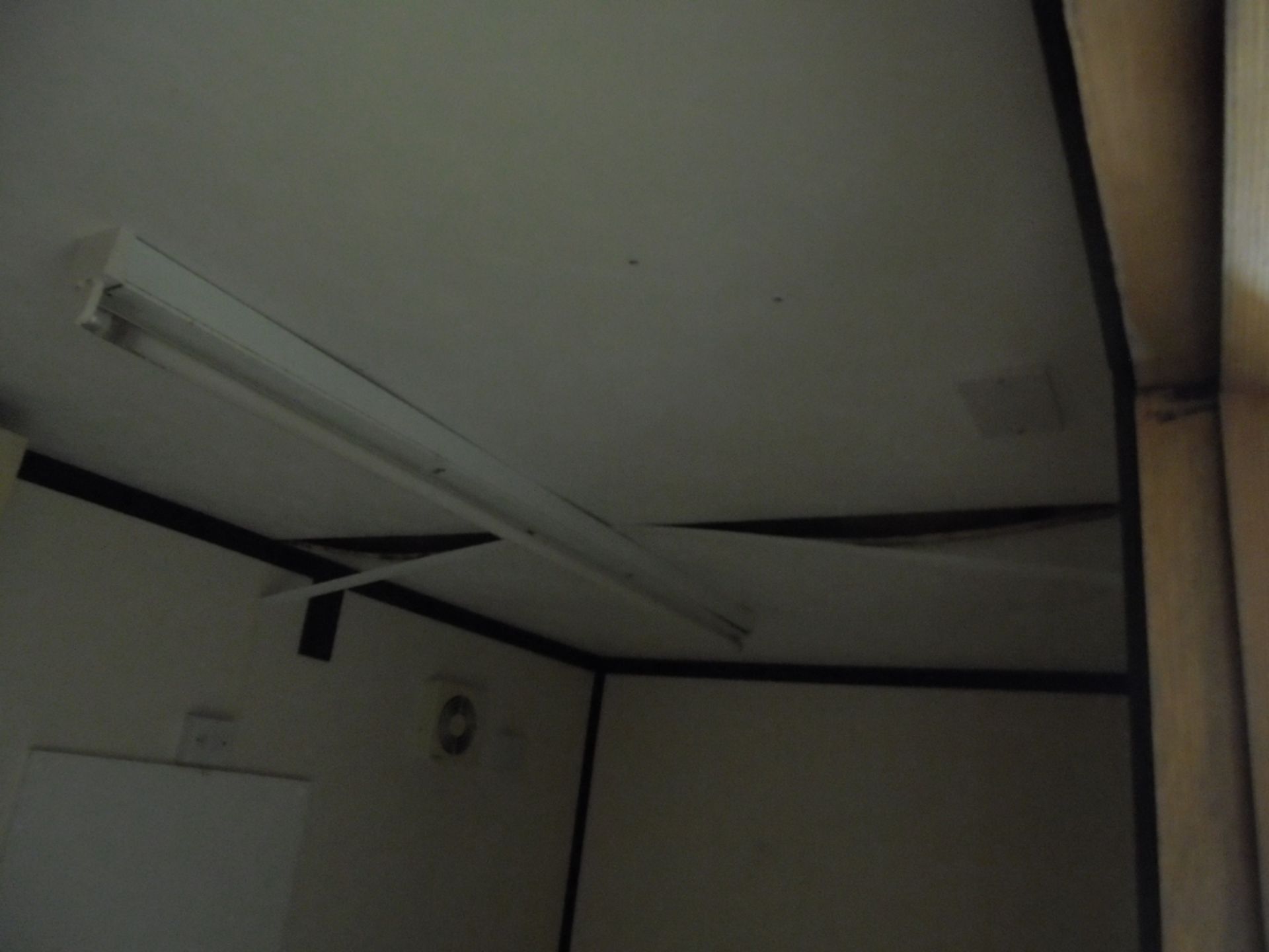 WFO326 32ft x 10ft Anti Vandal Office / Kitchen / Toilet - Image 8 of 11