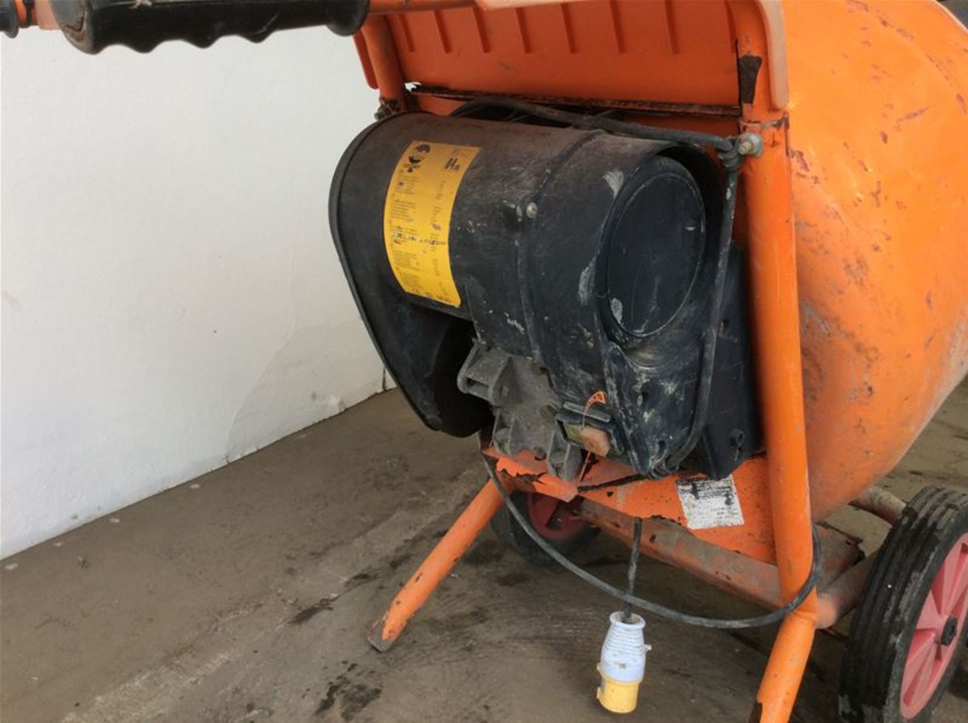 BELLE MINI MIX 150 110V CEMENT MIXER - Image 3 of 3