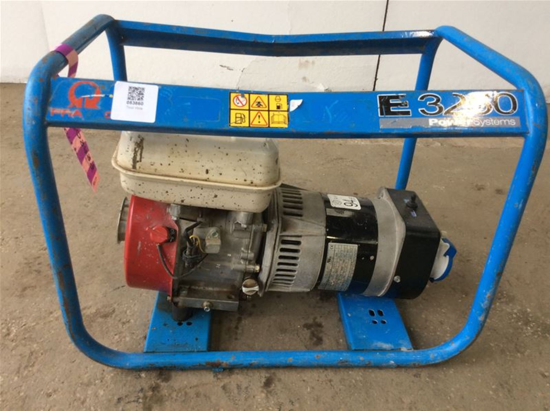 PRAMAC E 3200 GENERATOR PORTABLE 2.6KVA - HONDA PETROL