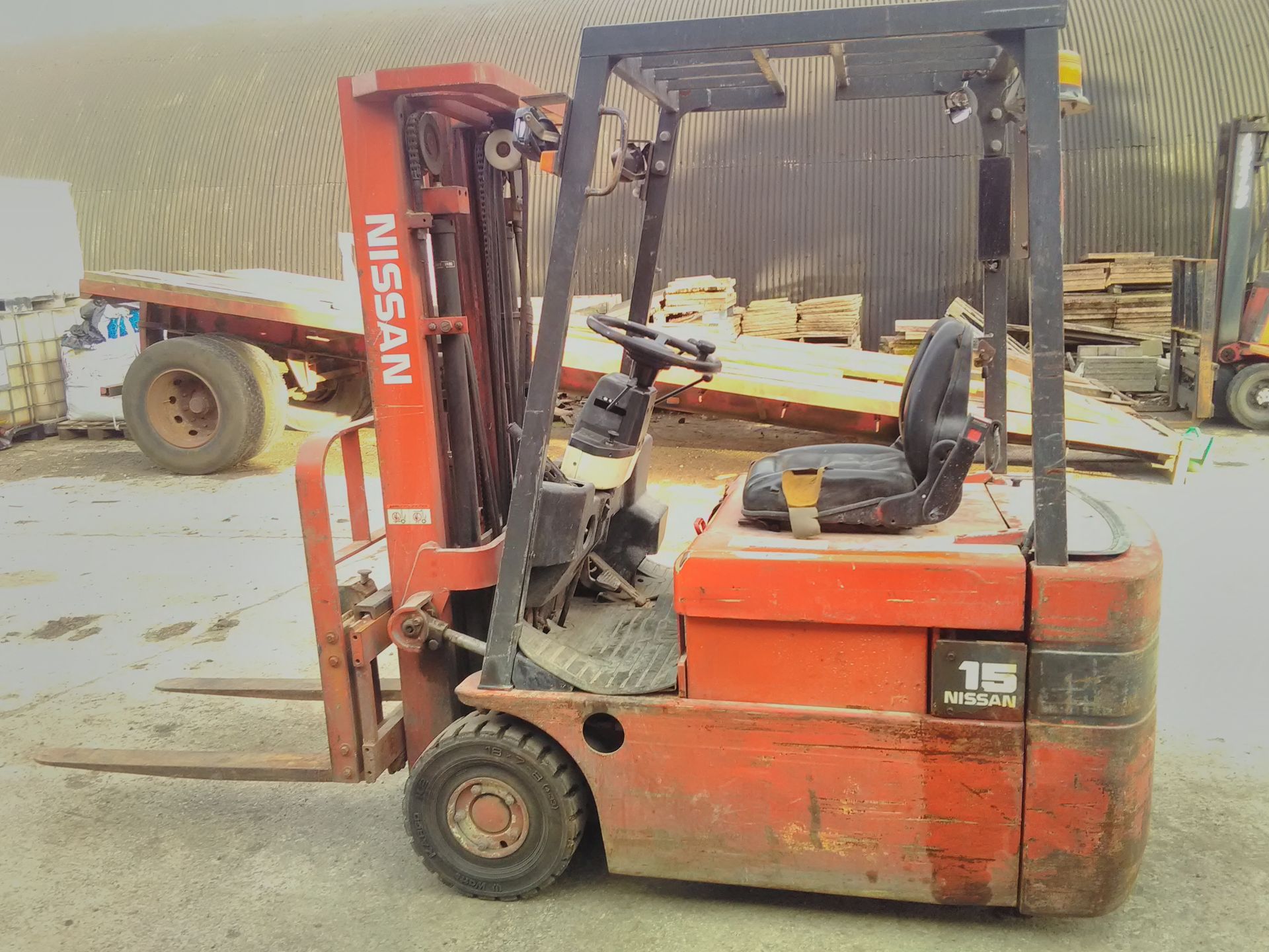 Nissan 1.5 tonne Electric Forklift Truck - Image 2 of 5