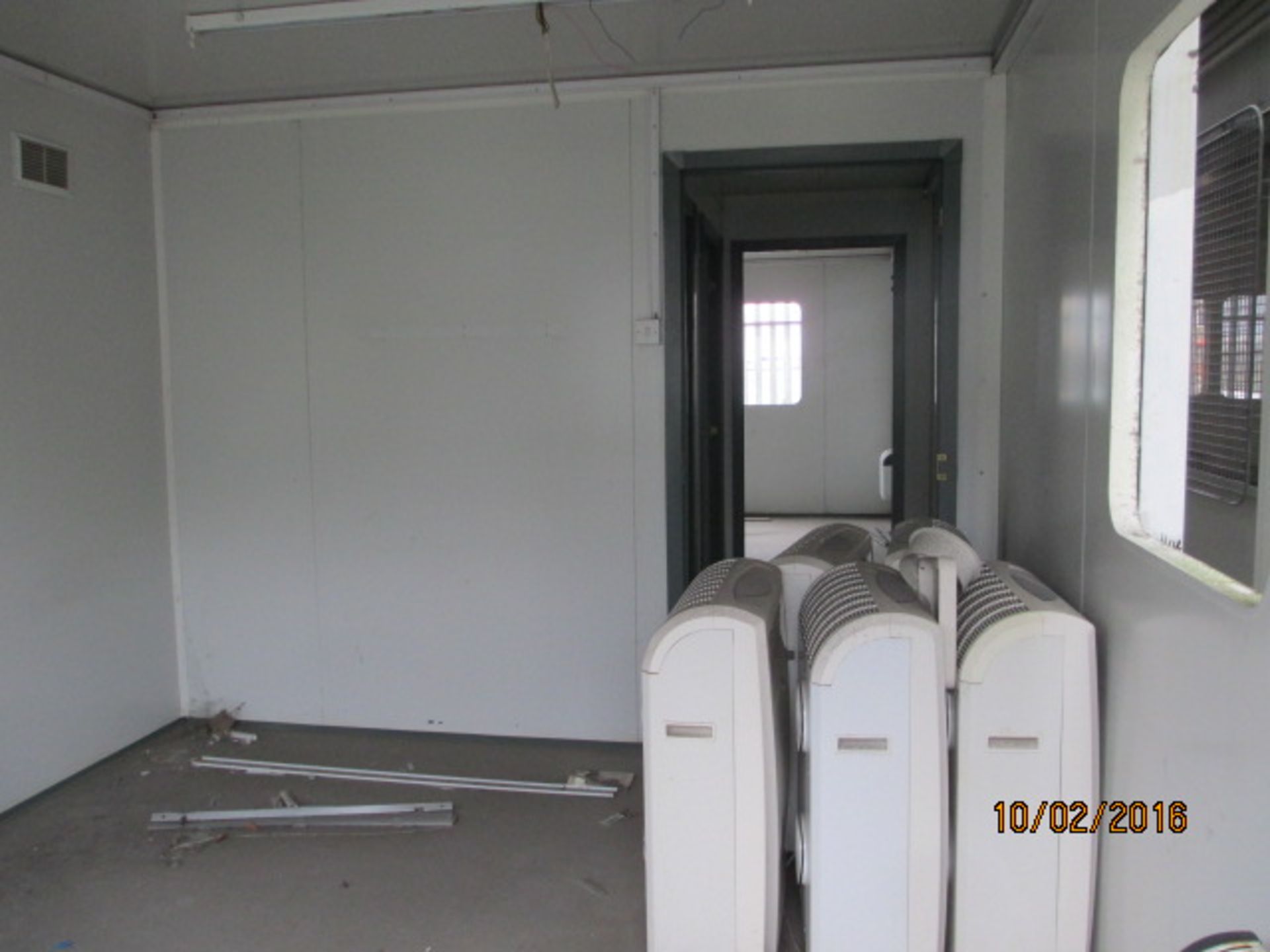 E47506 32X10 STEELCLAD - 2 OFFICES - Image 2 of 4