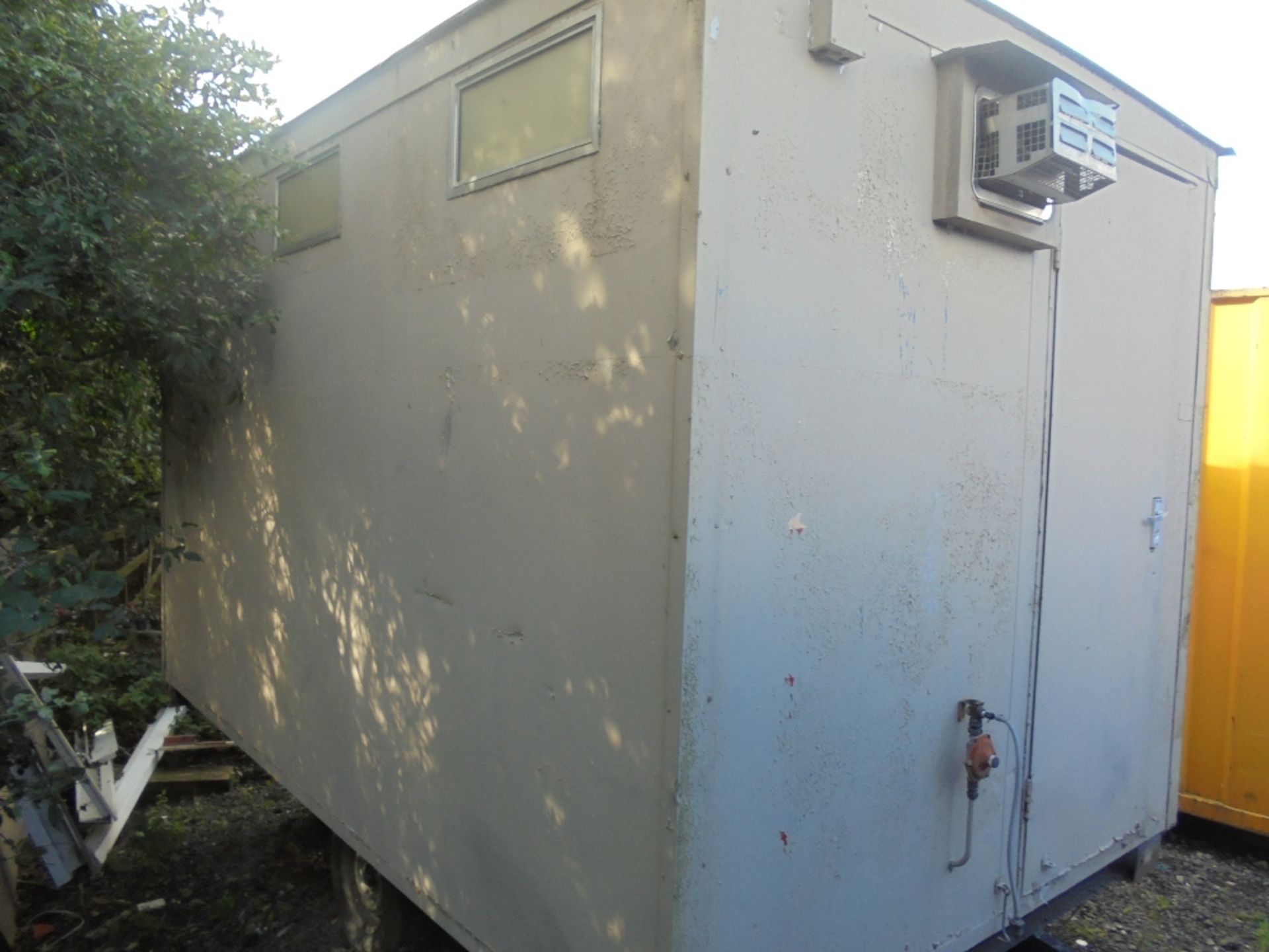 12ft x 7.6ft Mobile Decontamination Unit - Image 2 of 11