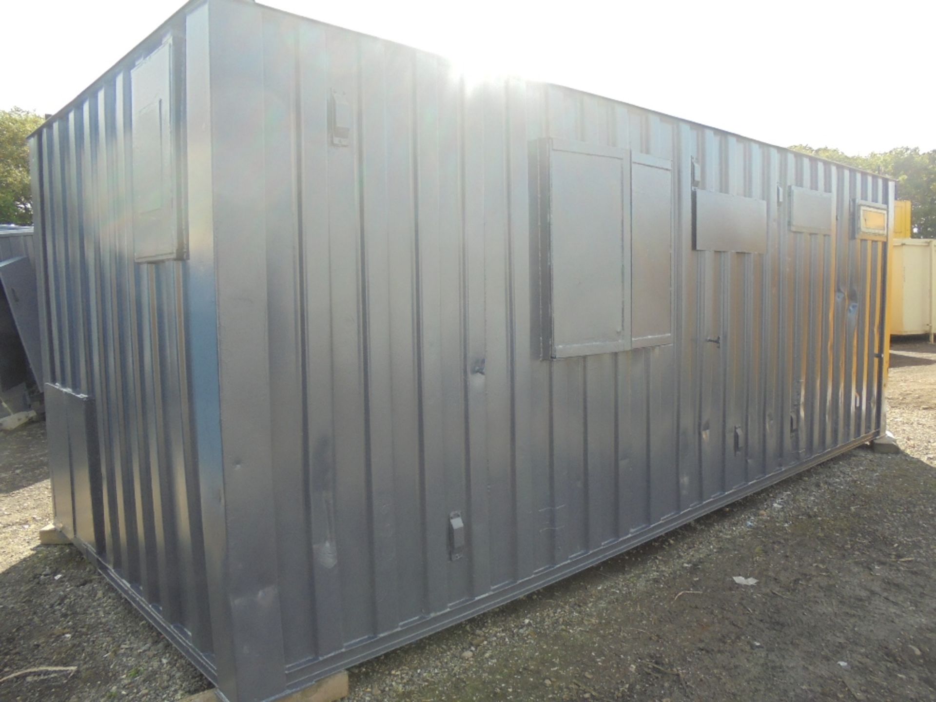 6889 21ft x 9ft Anti Vandal Office / Toilet / Store - Image 3 of 9