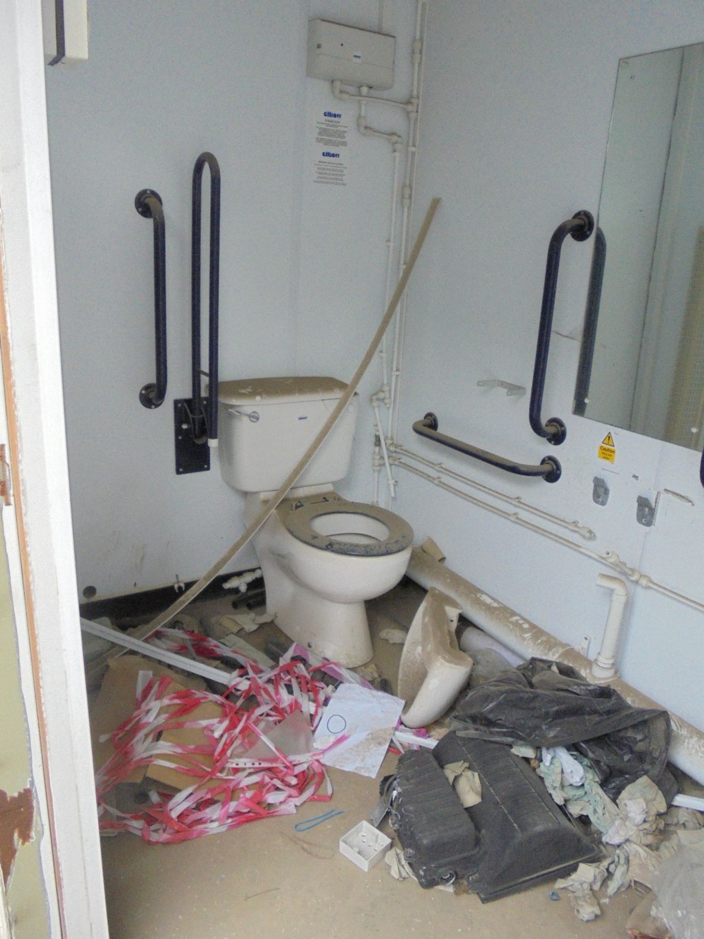 GECMS3470 16ft x 9ft Anti Vandal Eco Toilet - Image 8 of 9