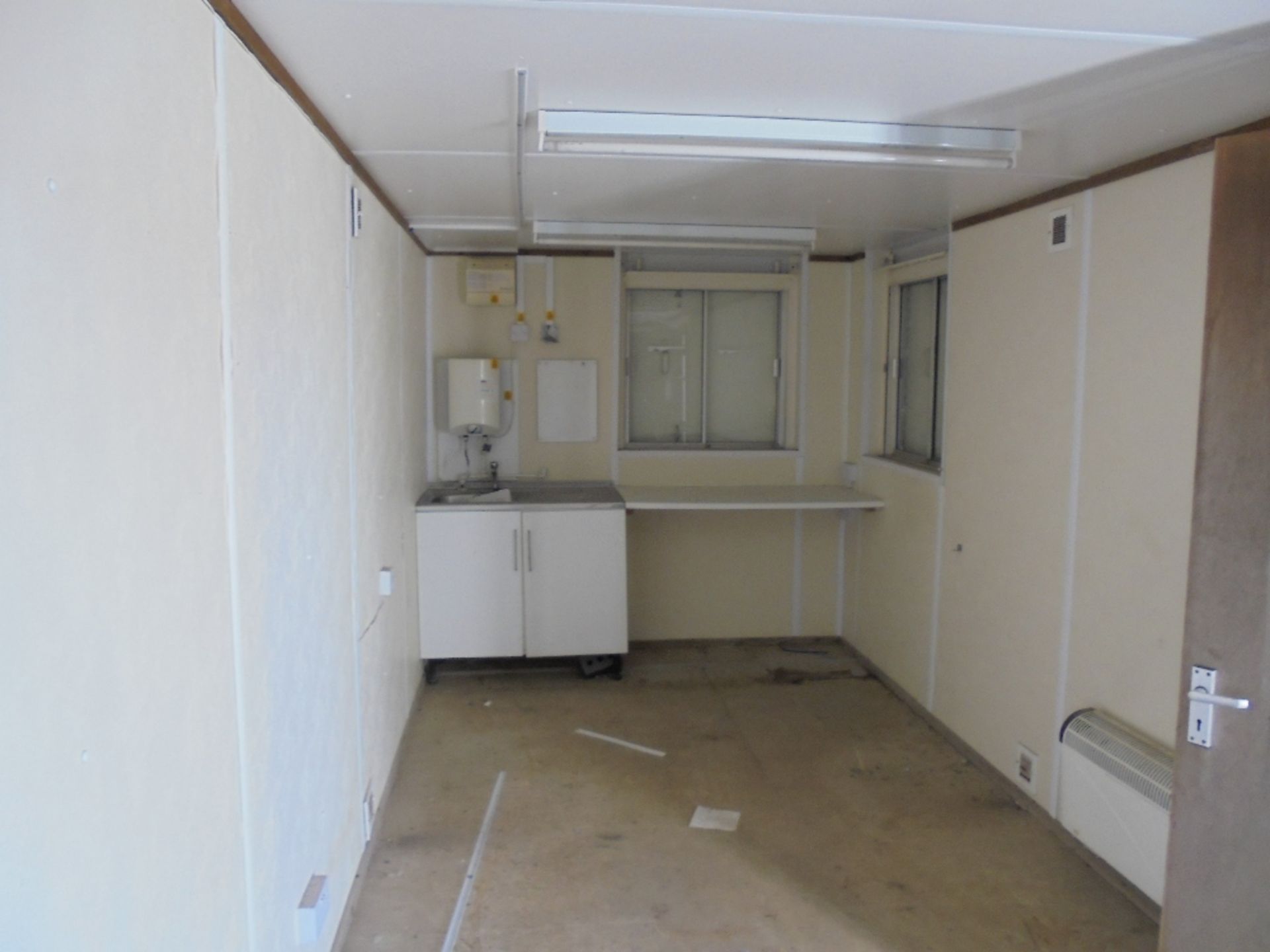 WFR267 32ft x 9ft Anti Vandal Canteen / Drying Room - Image 4 of 9