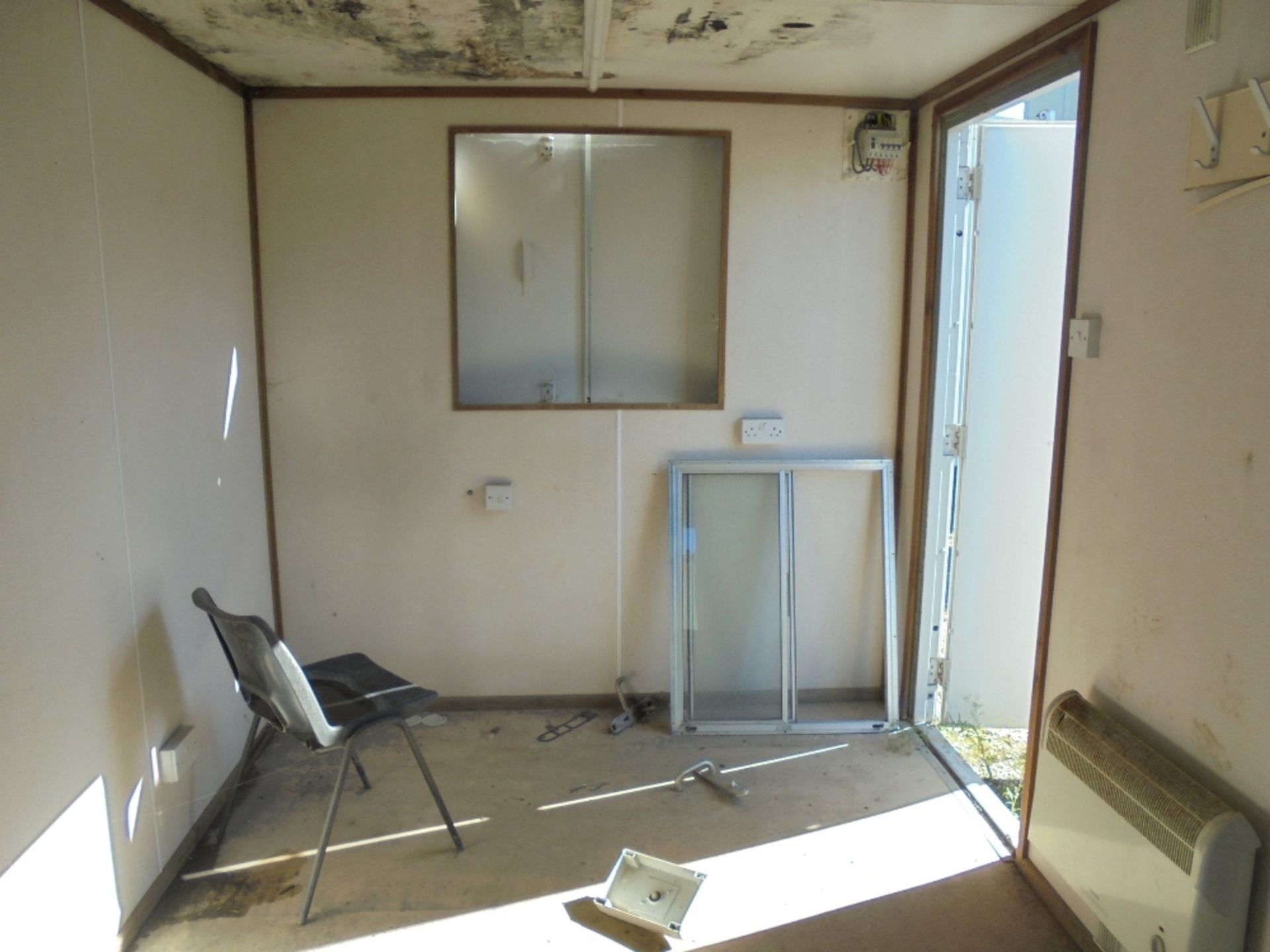 WSO930 16ft x 9ft Anti Vandal Office - Image 5 of 7