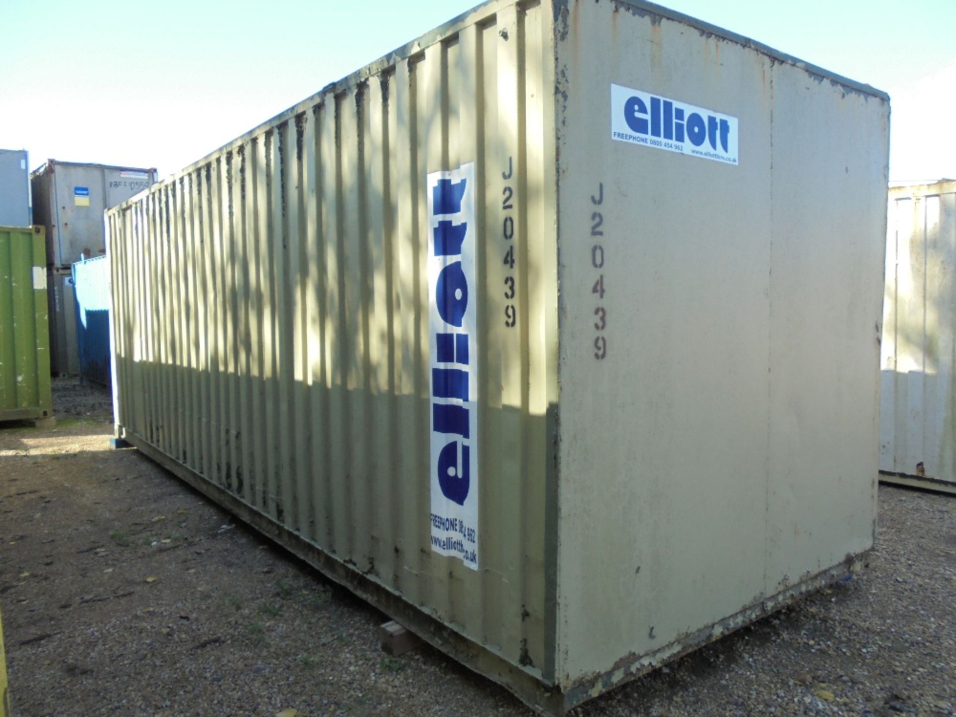 J20439 24ft x 8ft Secure Container - Image 2 of 5
