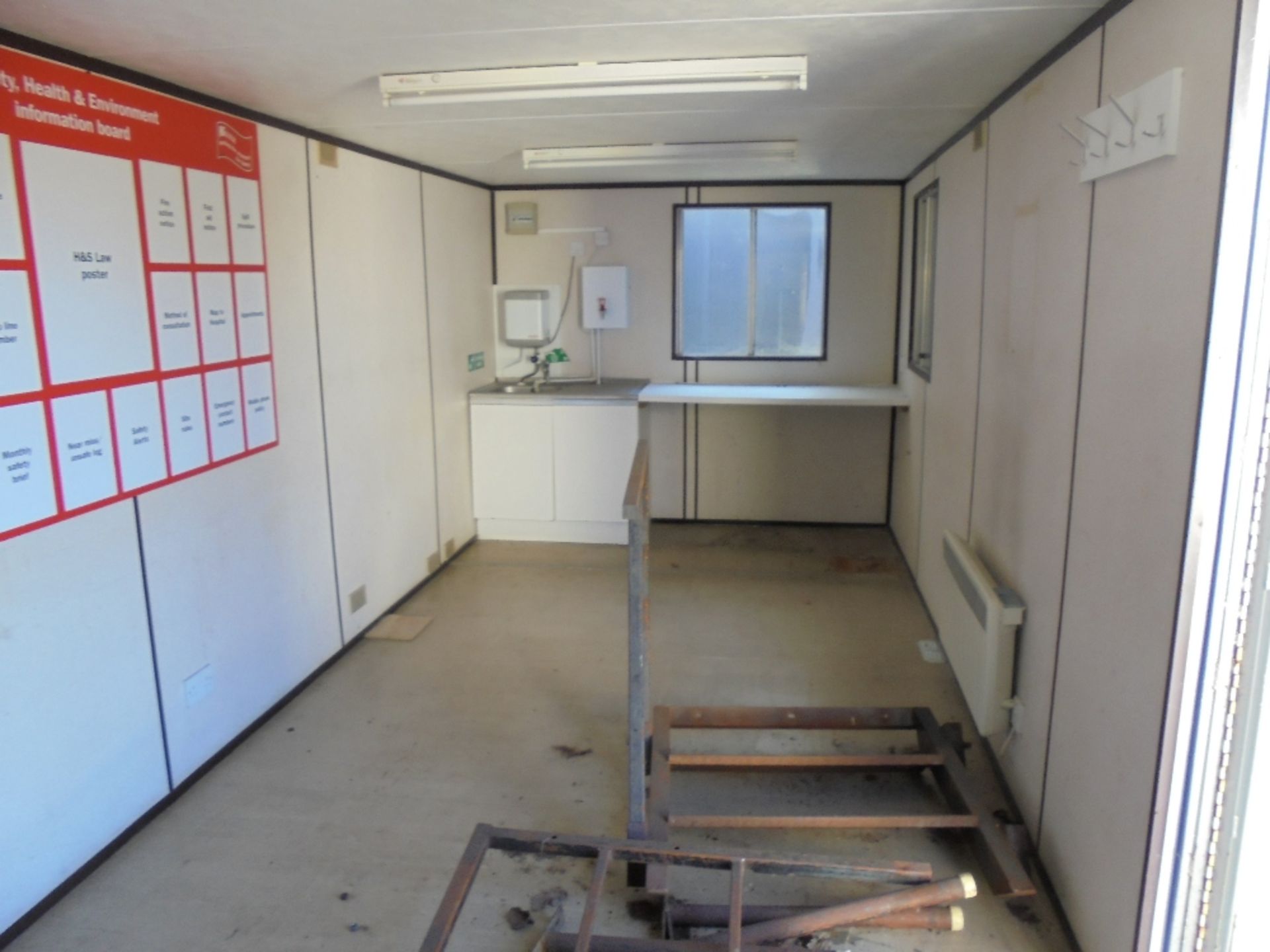 WSO514 32ft x 9ft Anti Vandal Canteen / Drying Room - Image 4 of 9