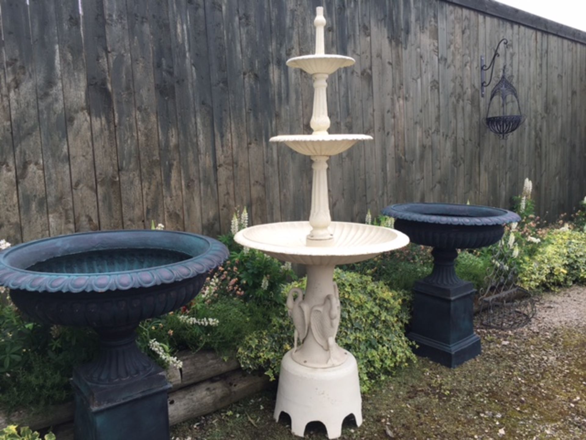 LARGE 3 TIER CAST IRON FOUNTAIN IN ANTIQUE WHITE