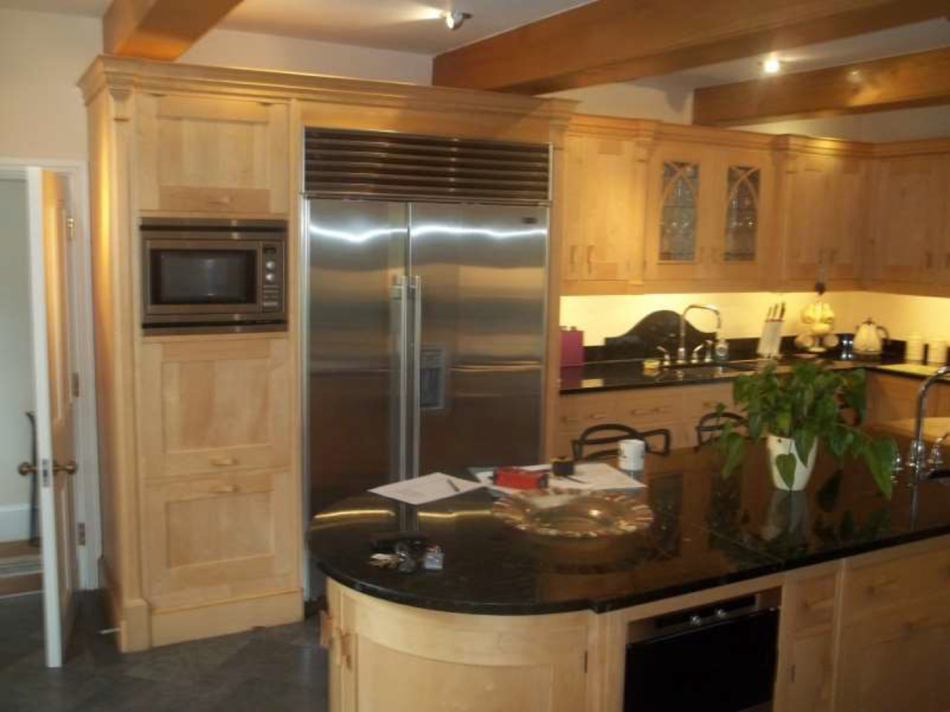 Luxury Used Mark Wilkinson Maple "Mai" Kitchen Complete with Aga and Miele Appliances - Image 2 of 14