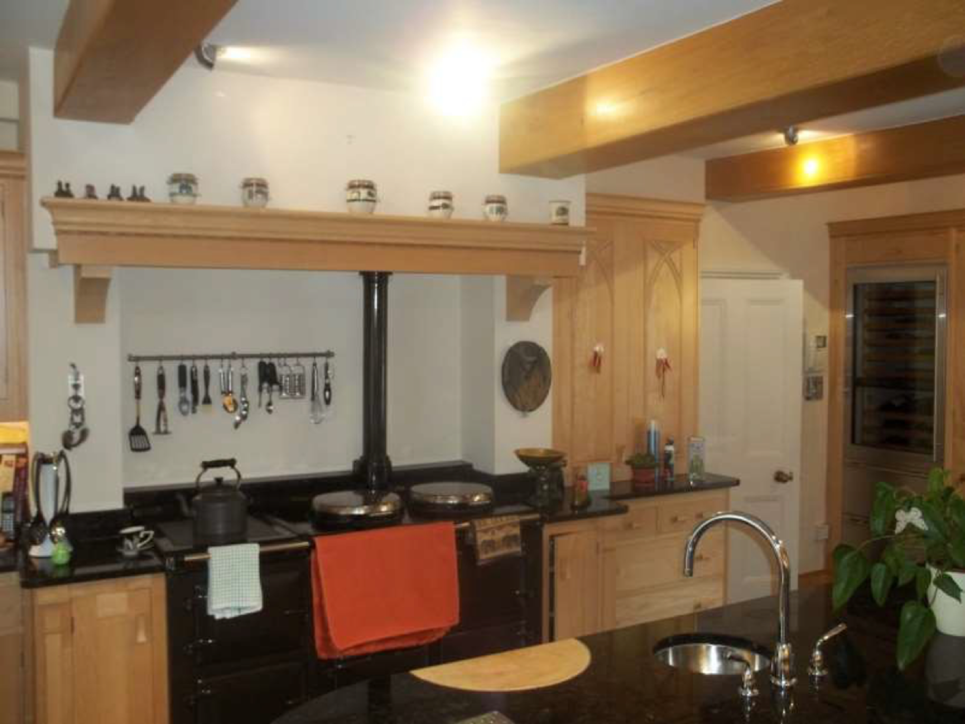 Luxury Used Mark Wilkinson Maple "Mai" Kitchen Complete with Aga and Miele Appliances - Image 6 of 14