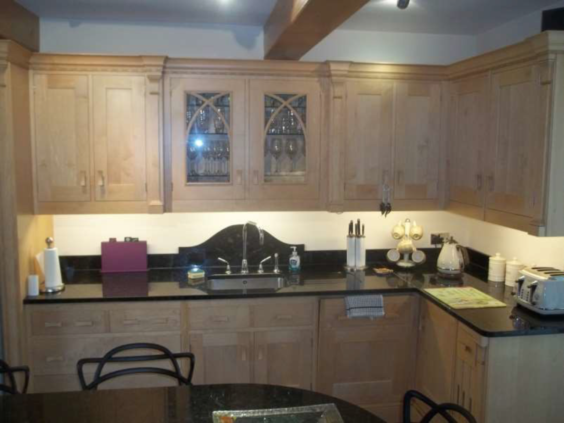 Luxury Used Mark Wilkinson Maple "Mai" Kitchen Complete with Aga and Miele Appliances - Image 3 of 14