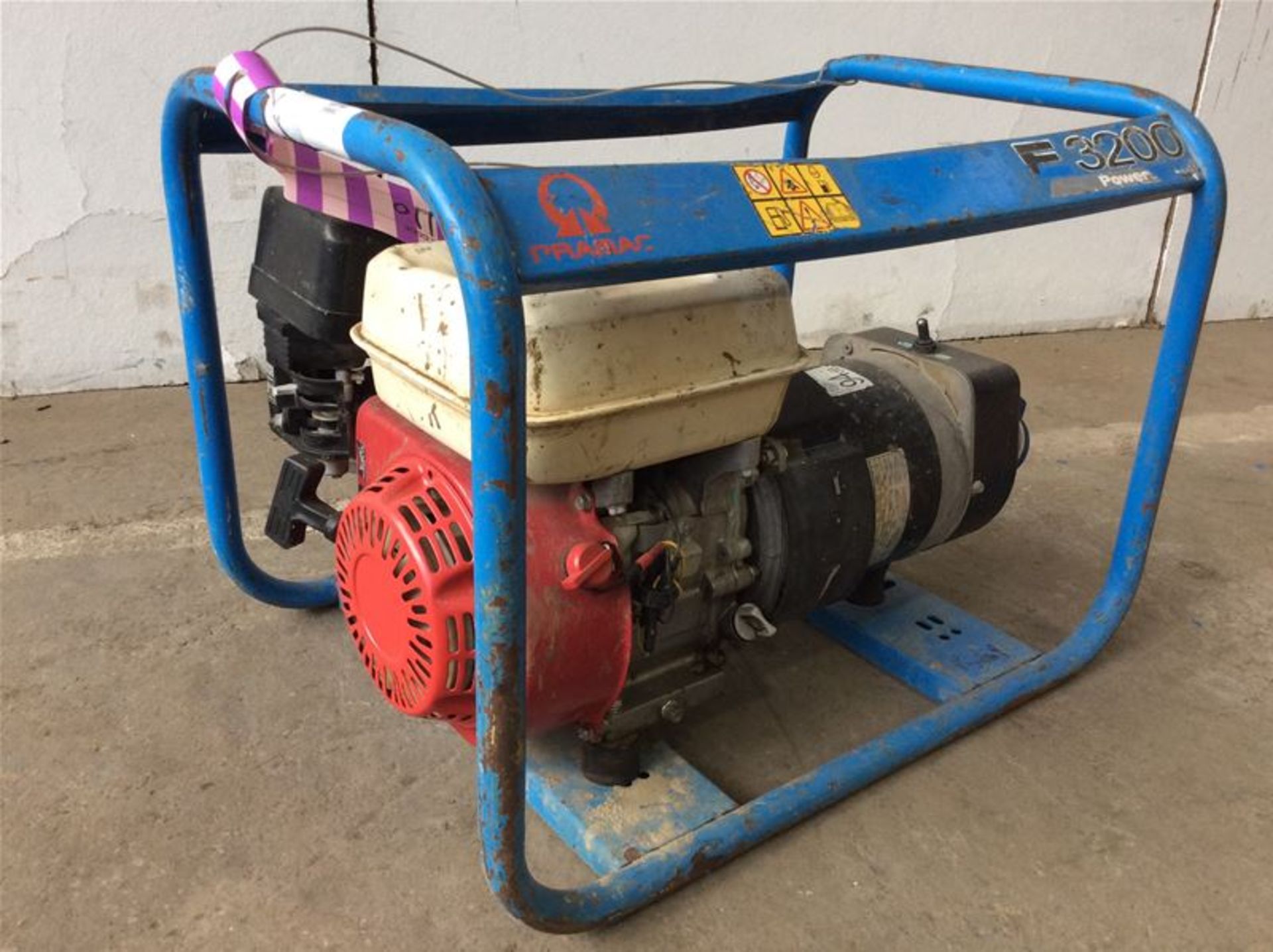 PRAMAC E 3250 GENERATOR PORTABLE 2.6KVA - HONDA PETROL