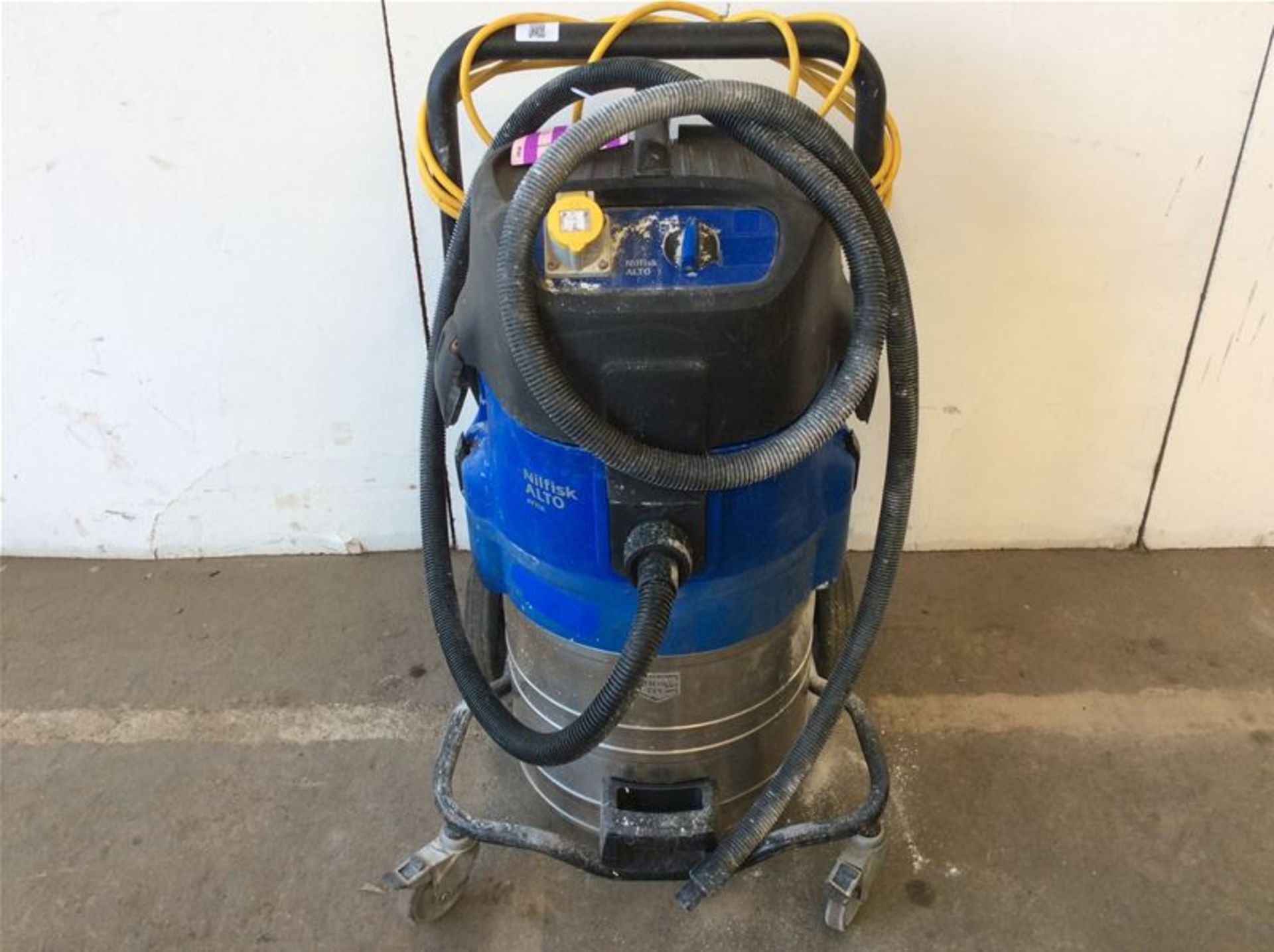 NILFISK ALTO ATTIX 761-21 XC LARGE SITE VACUUM