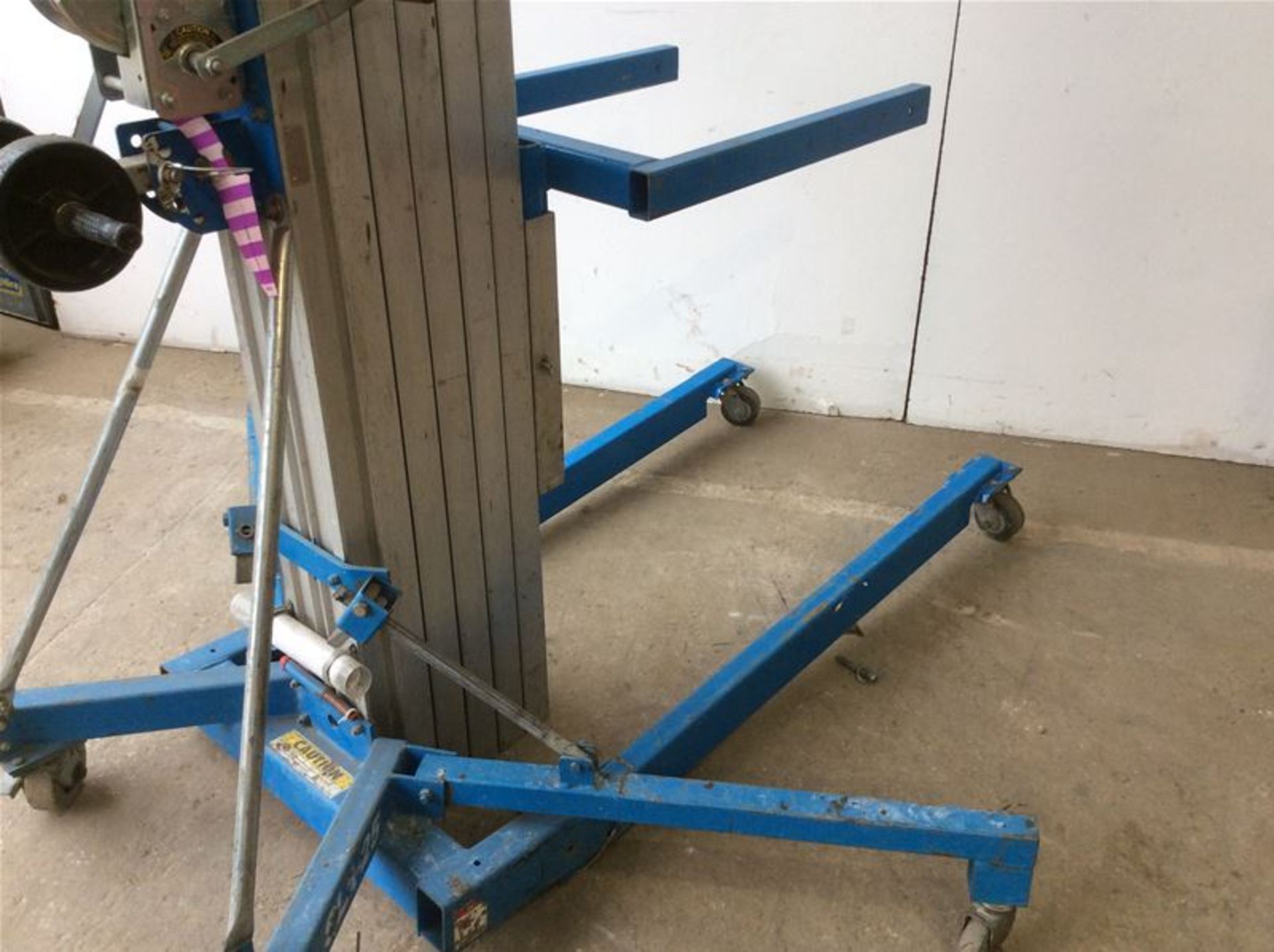 GENIE SUPERLIFT ADVANTAGE SLA25 295KG LIFTER STACKER 7.6M - Image 4 of 4