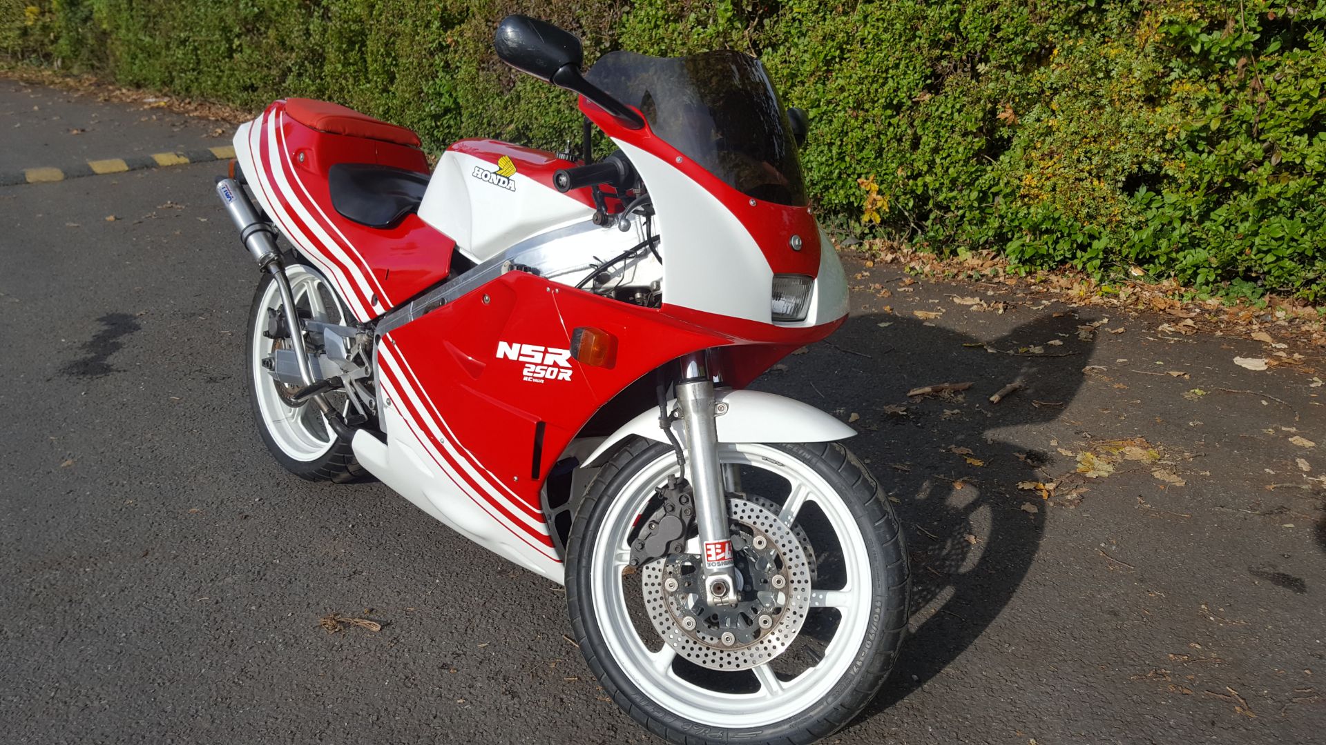 Honda NSR250R - Image 2 of 8