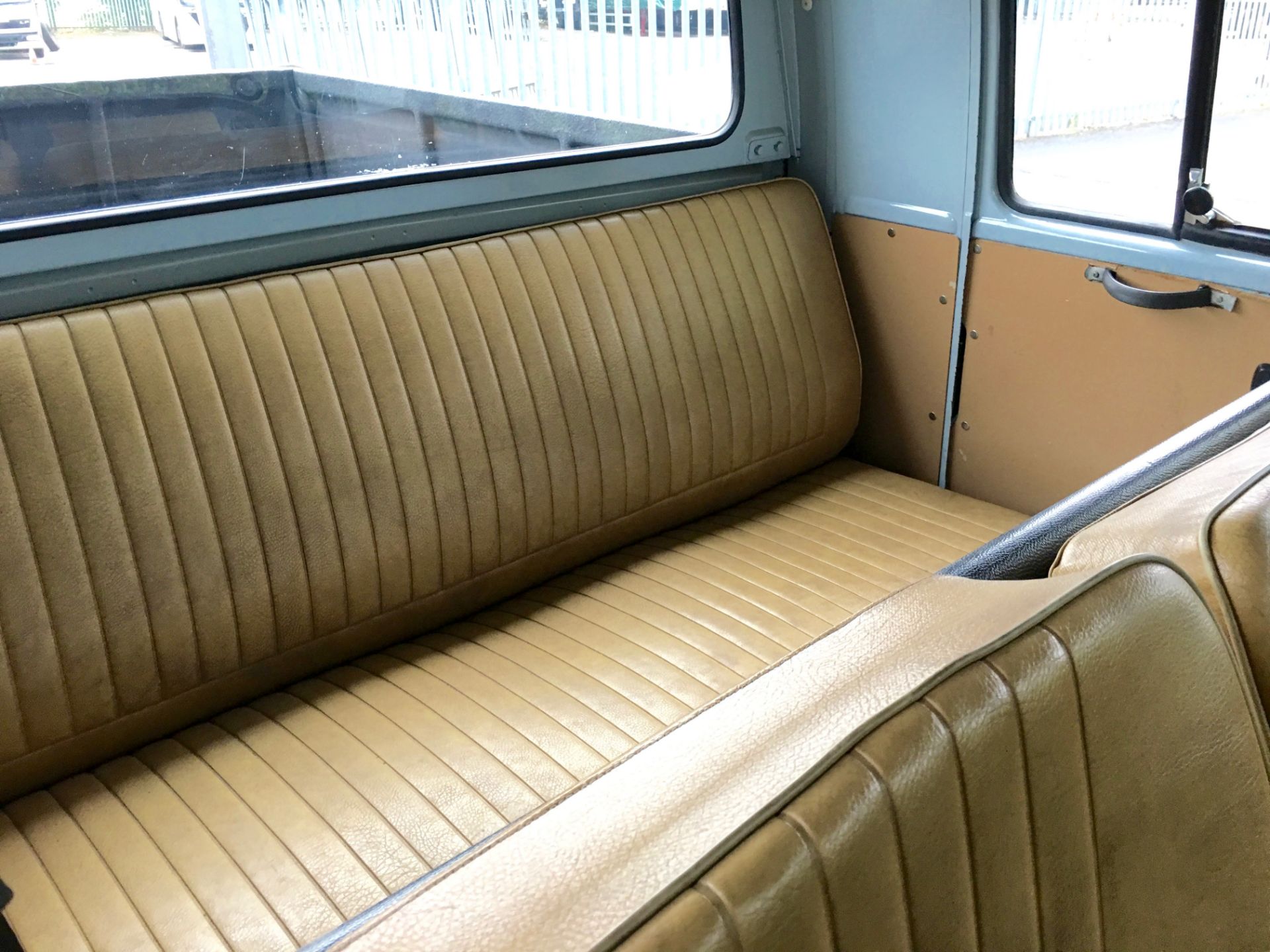 1973 Volkswagen T2 Bay Window Double Cab Pick Up - Image 10 of 10