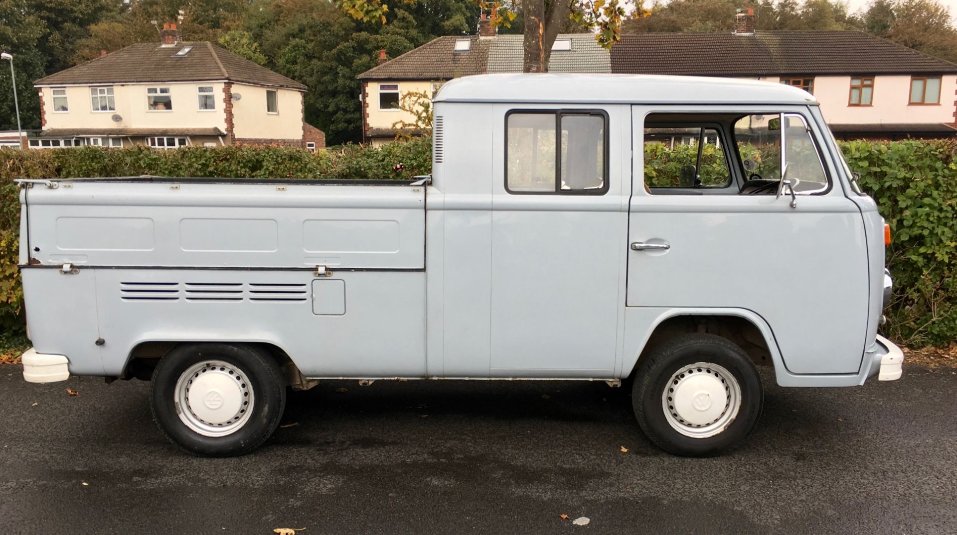 1973 Volkswagen T2 Bay Window Double Cab Pick Up - Image 2 of 10