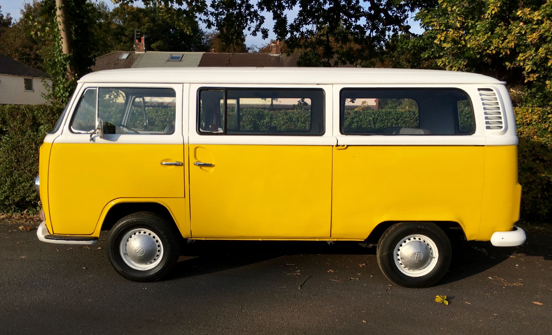 1973 VW T2 Bay Window Kombi Low Light - Image 5 of 10