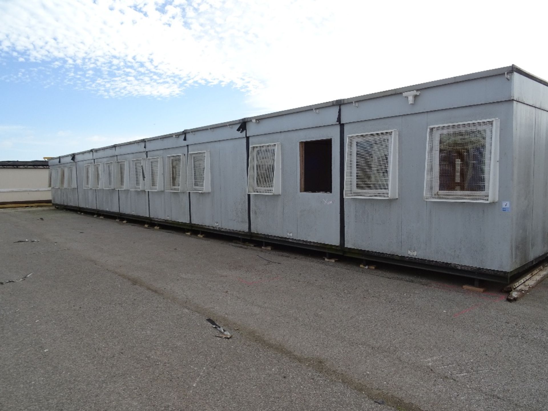 9 Bay Plastisol Single Storey Modular Classroom Building with PVC Windows & Security Grills, 9.6m x - Image 3 of 11