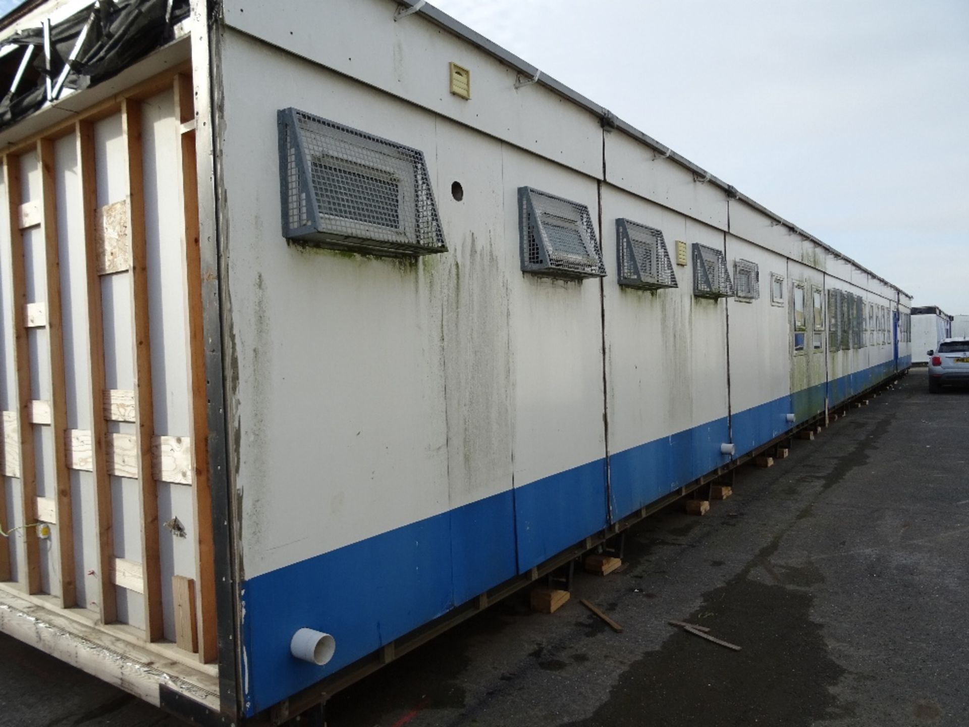 11 Bay Plastisol Single Storey Modular Building with PVC Windows & Security Grills, 9.6m x 3m Units - Image 3 of 21