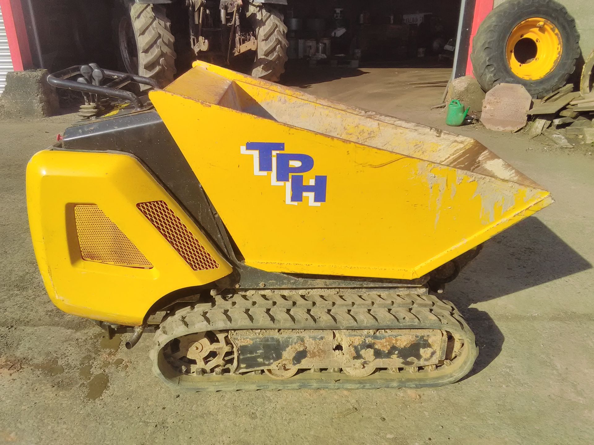 JCB HTD 5 high tip tracked dumper,