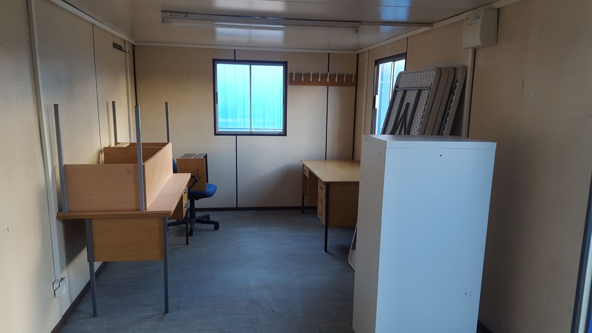 30 x 10 Anti Vandal Office / Canteen / Container - Image 3 of 8
