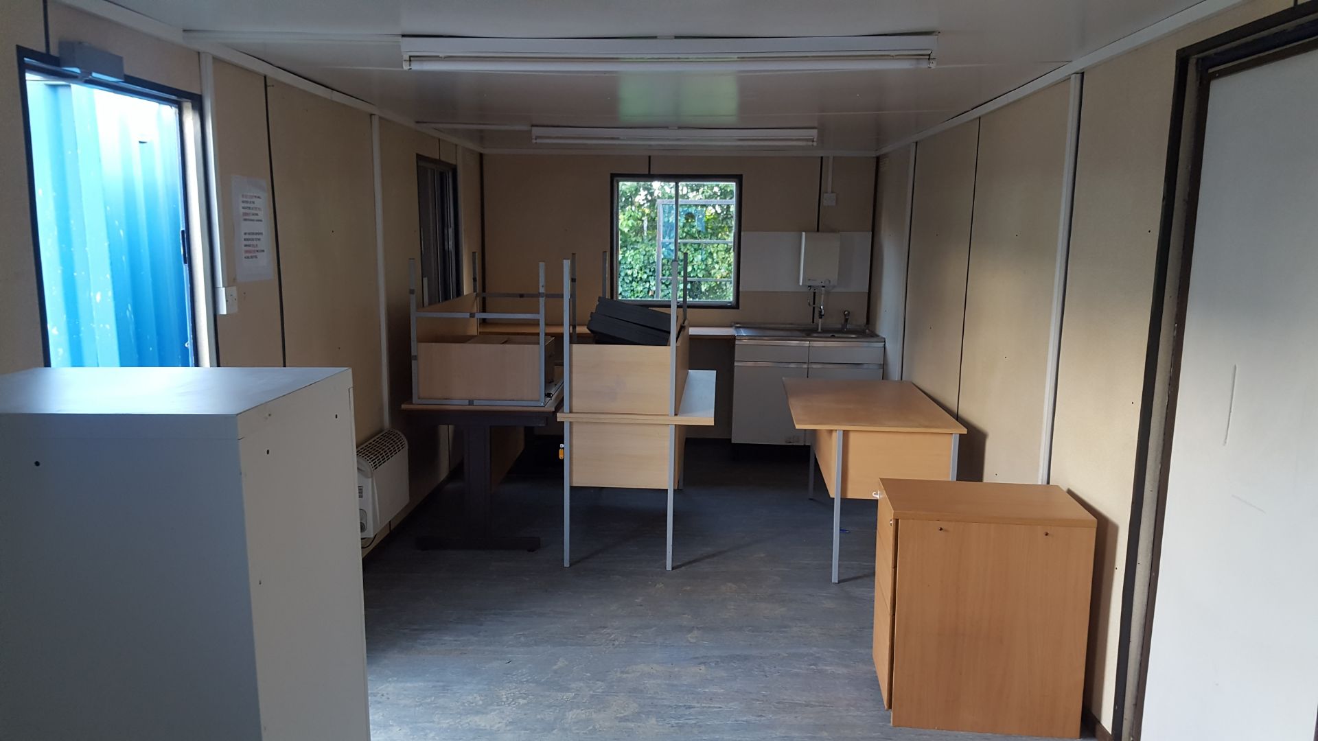 30 x 10 Anti Vandal Office / Canteen / Container - Image 4 of 8