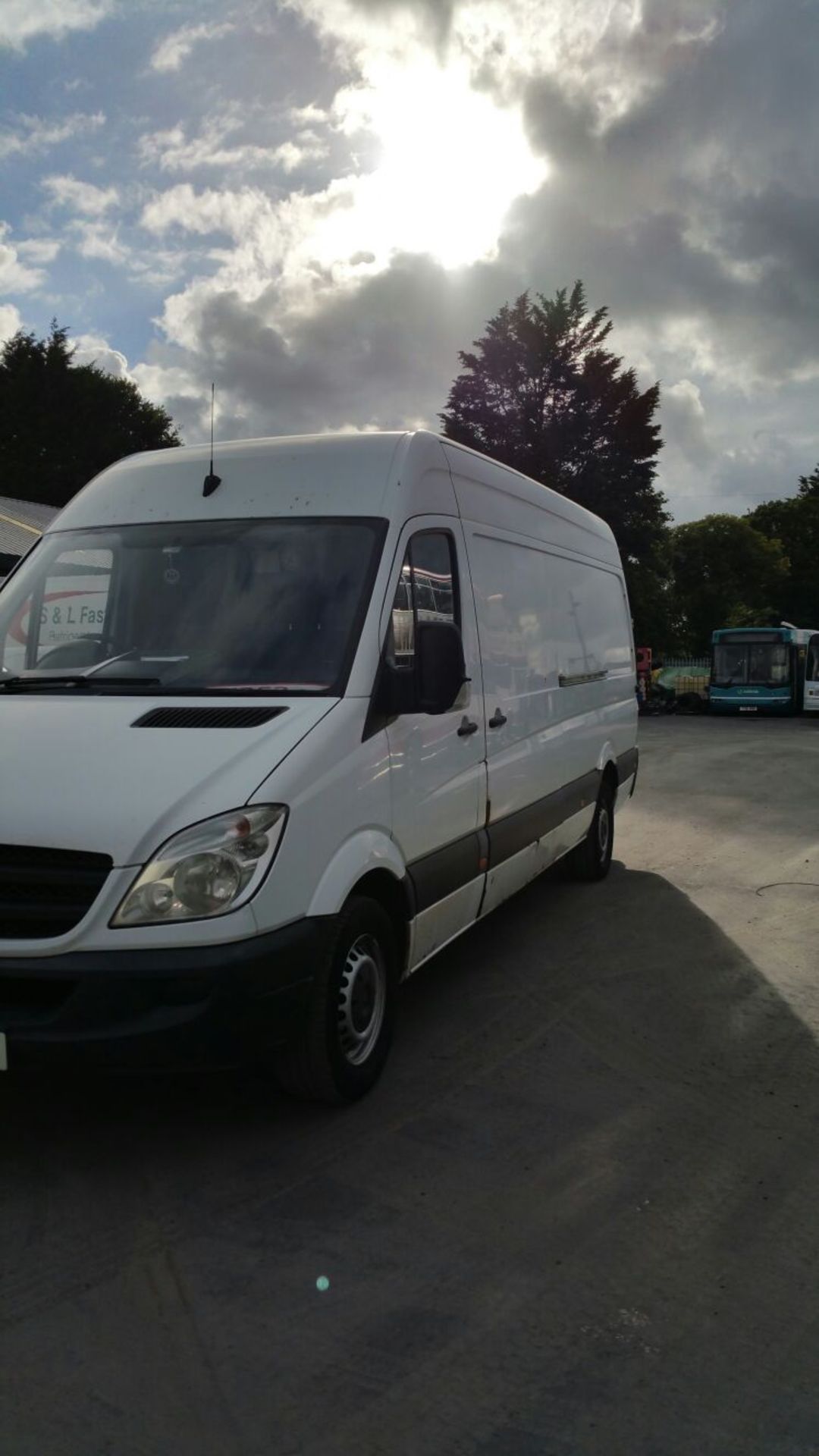 2010 / 10 Mercedes Sprinter 316 CDI LWB Hi Roof - Image 3 of 9