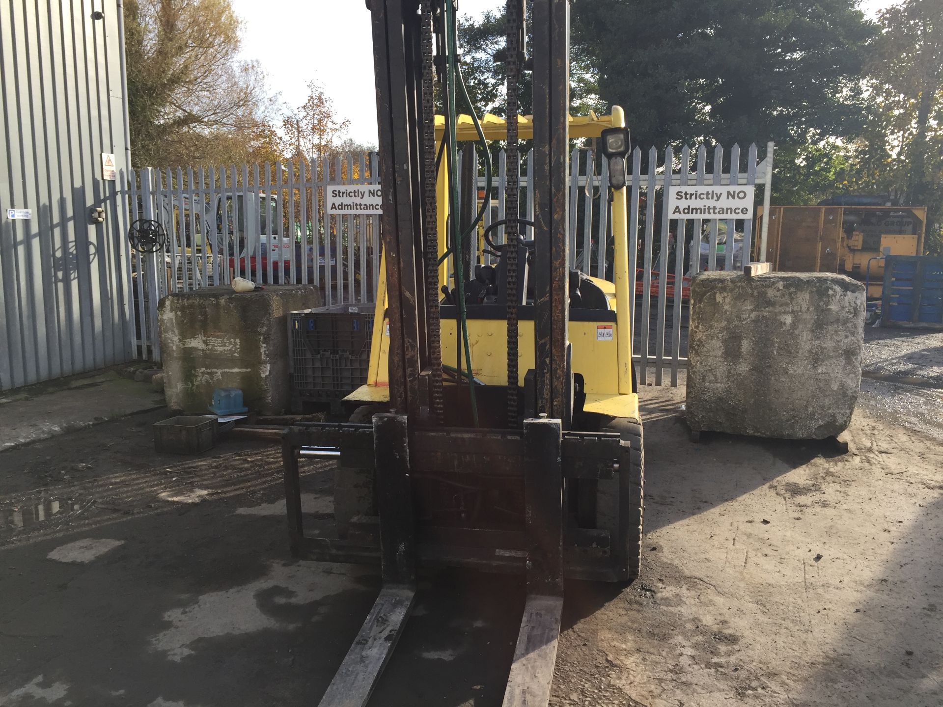 2006 Hyster H5.00XM 5 Tonne Diesel Forklift with Sideshift - Image 2 of 6