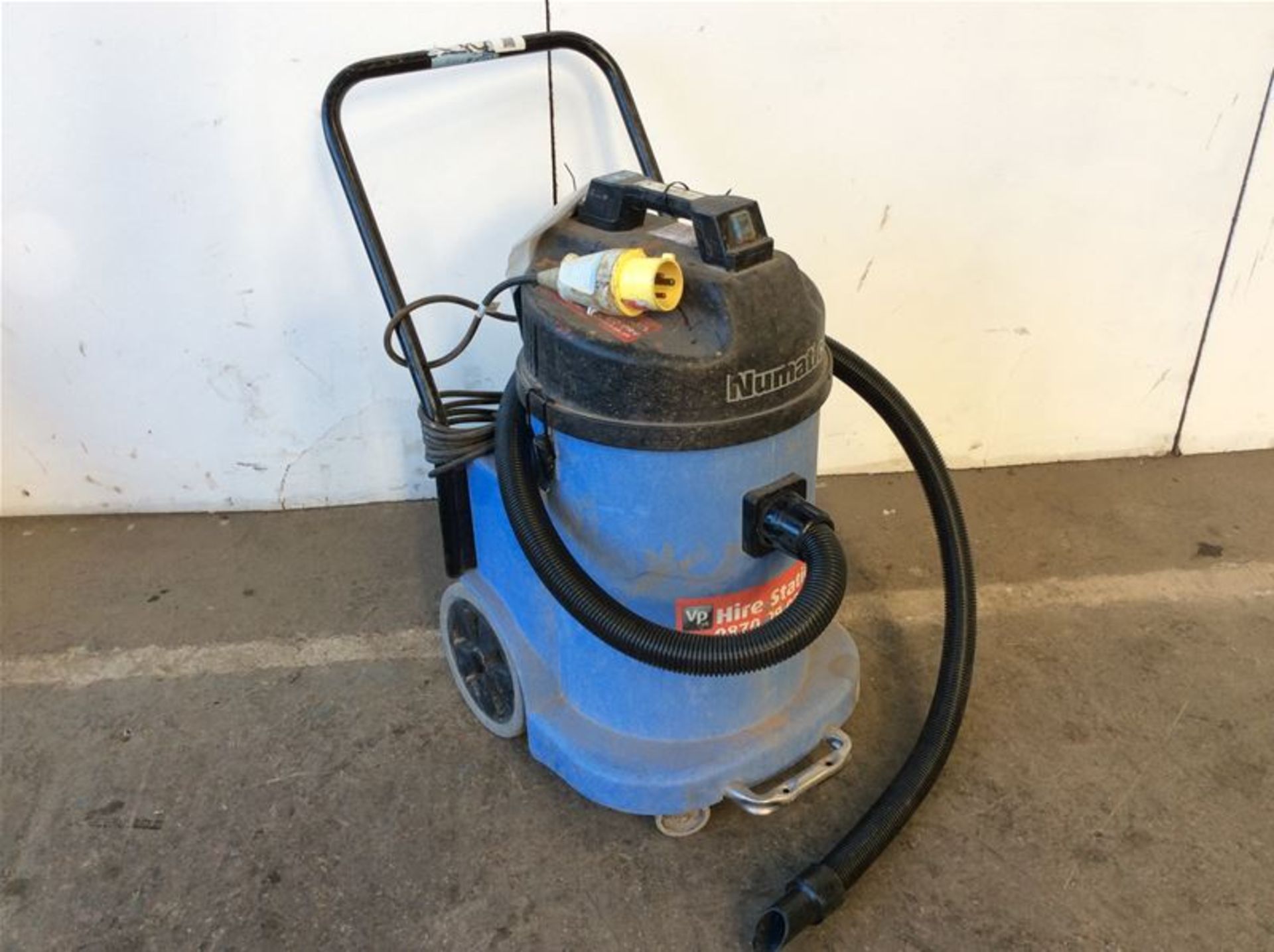 NUMATIC WVD900-2 WET/DRY VACUUM CLEANER