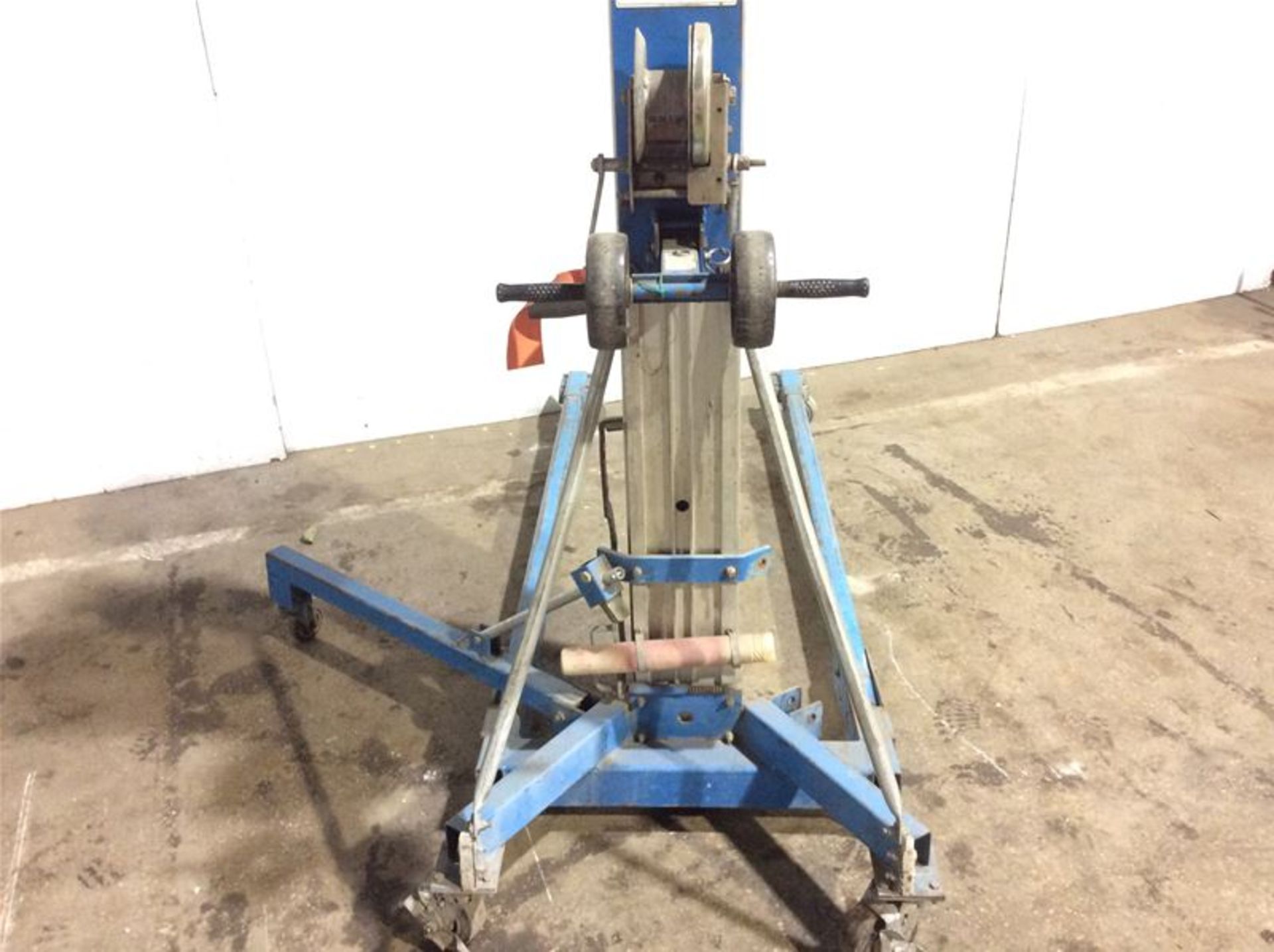 GENIE SUPERLIFT ADVANTAGE SLA25 295KG LIFTER STACKER 7.6M - Image 2 of 3