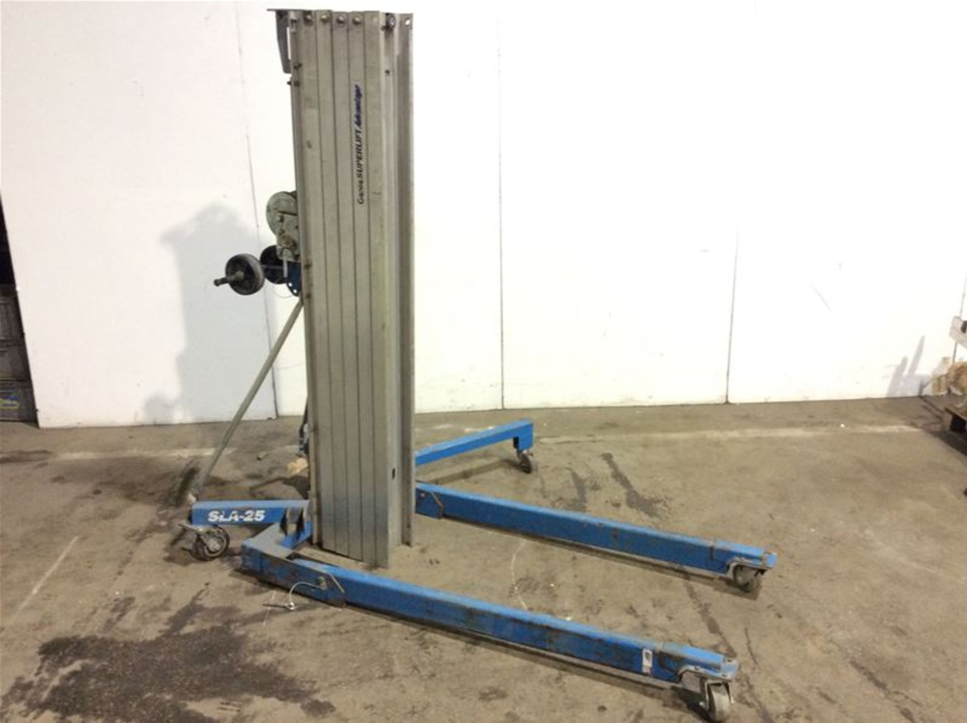 GENIE SUPERLIFT ADVANTAGE SLA25 295KG LIFTER STACKER 7.6M